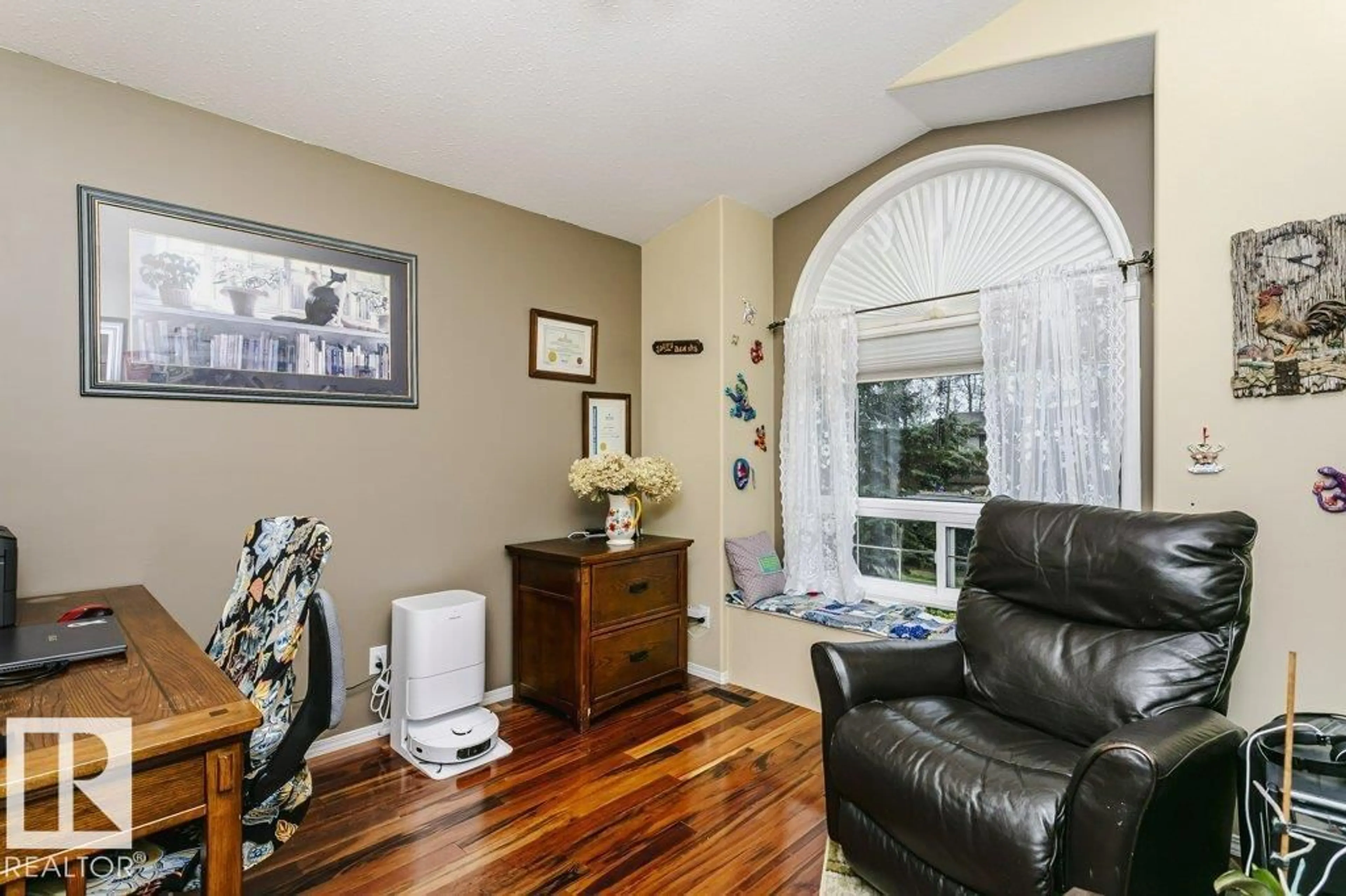 Unknown for 6360 53A AV, Redwater Alberta T0A2W0