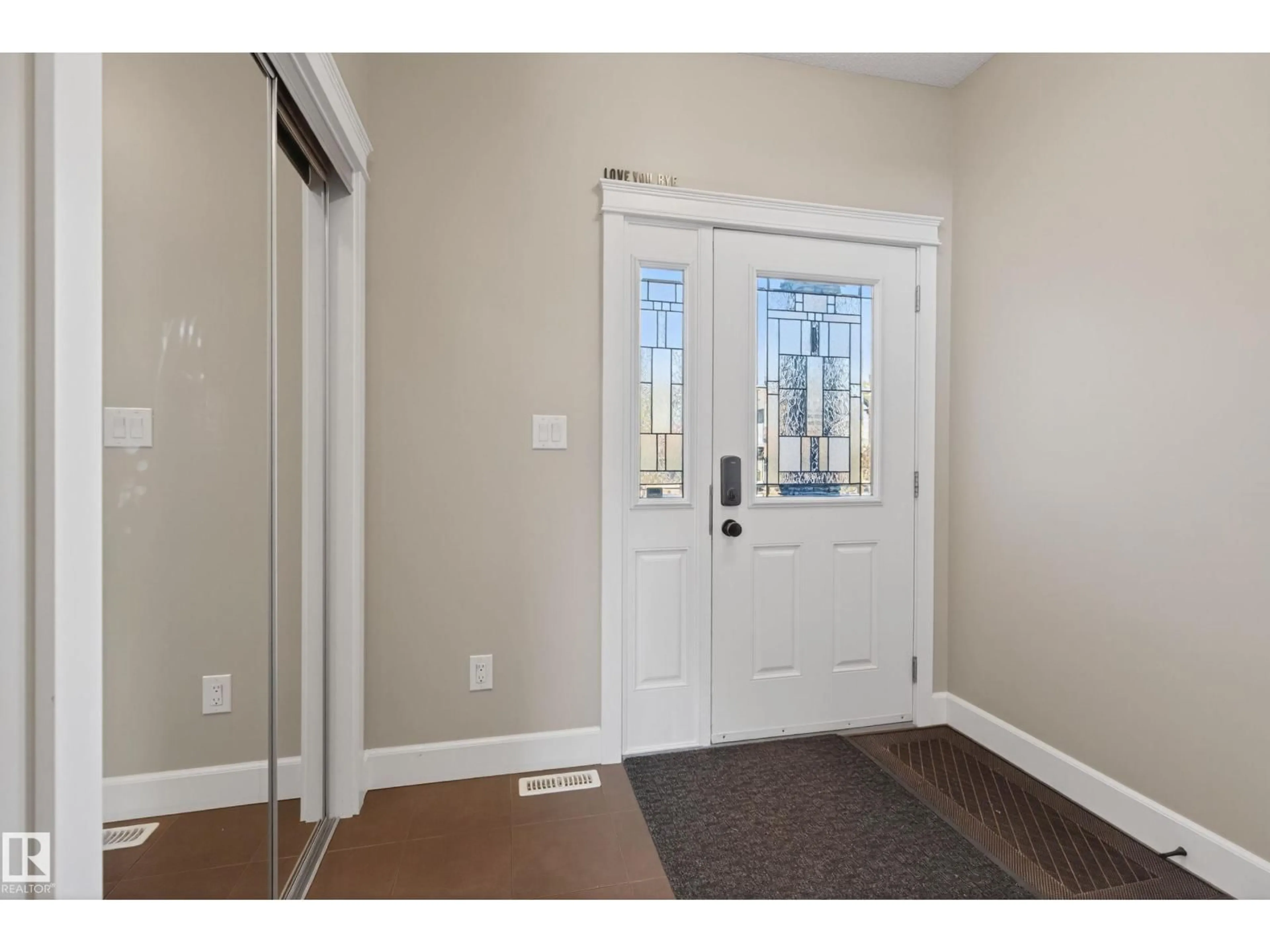 Indoor entryway for 3356 HILTON CR, Edmonton Alberta T6M0N5