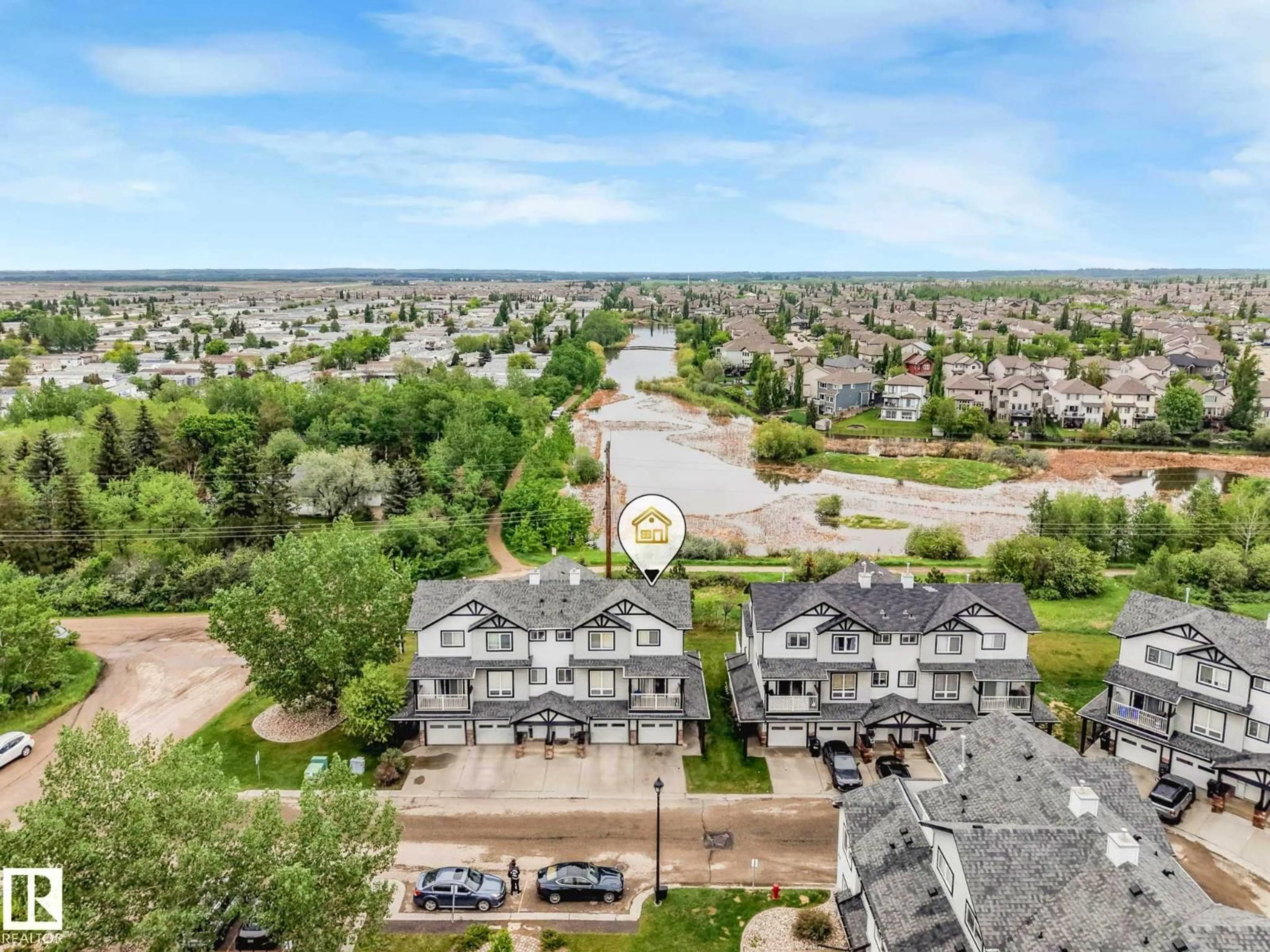 A pic from outside/outdoor area/front of a property/back of a property/a pic from drone, unknown for 11 - 7 CLOVER BAR LN, Sherwood Park Alberta T8H0C4