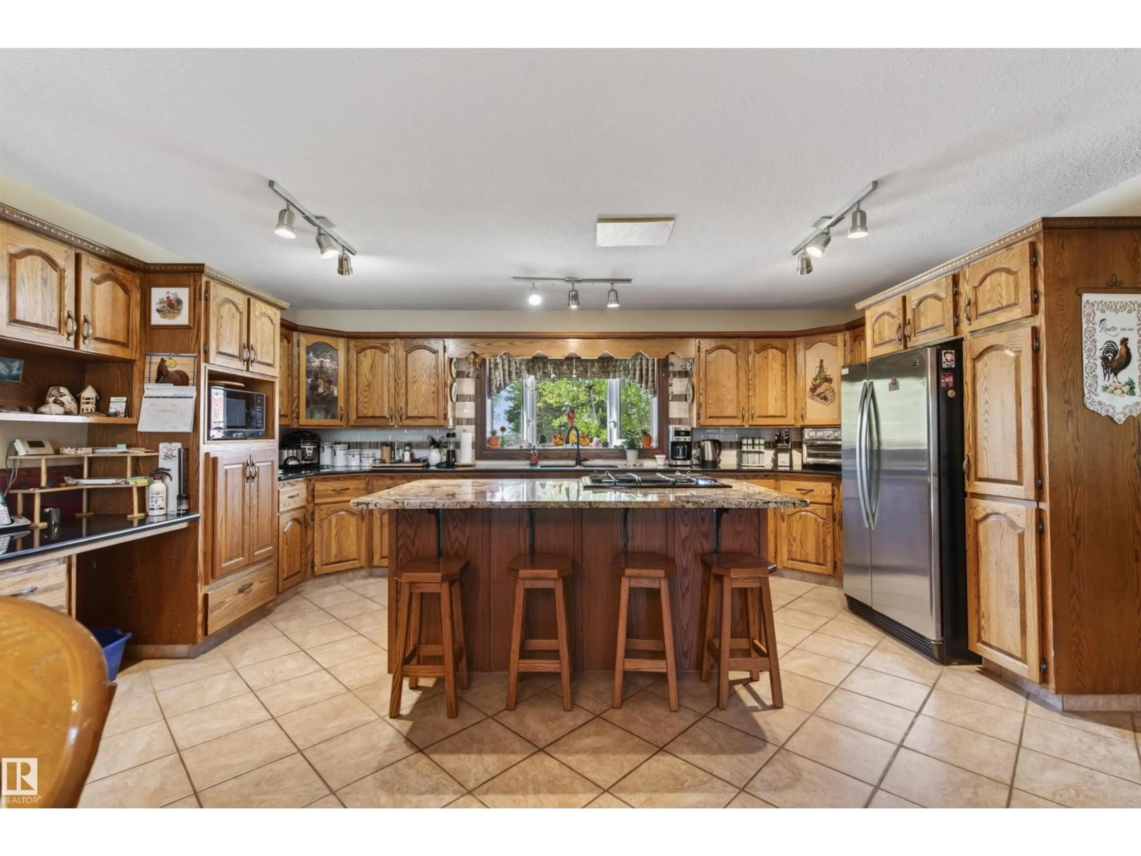 Open concept kitchen, ceramic/tile floor for 44532 TWP RD 613, Rural Bonnyville M.D. Alberta T9N2G3