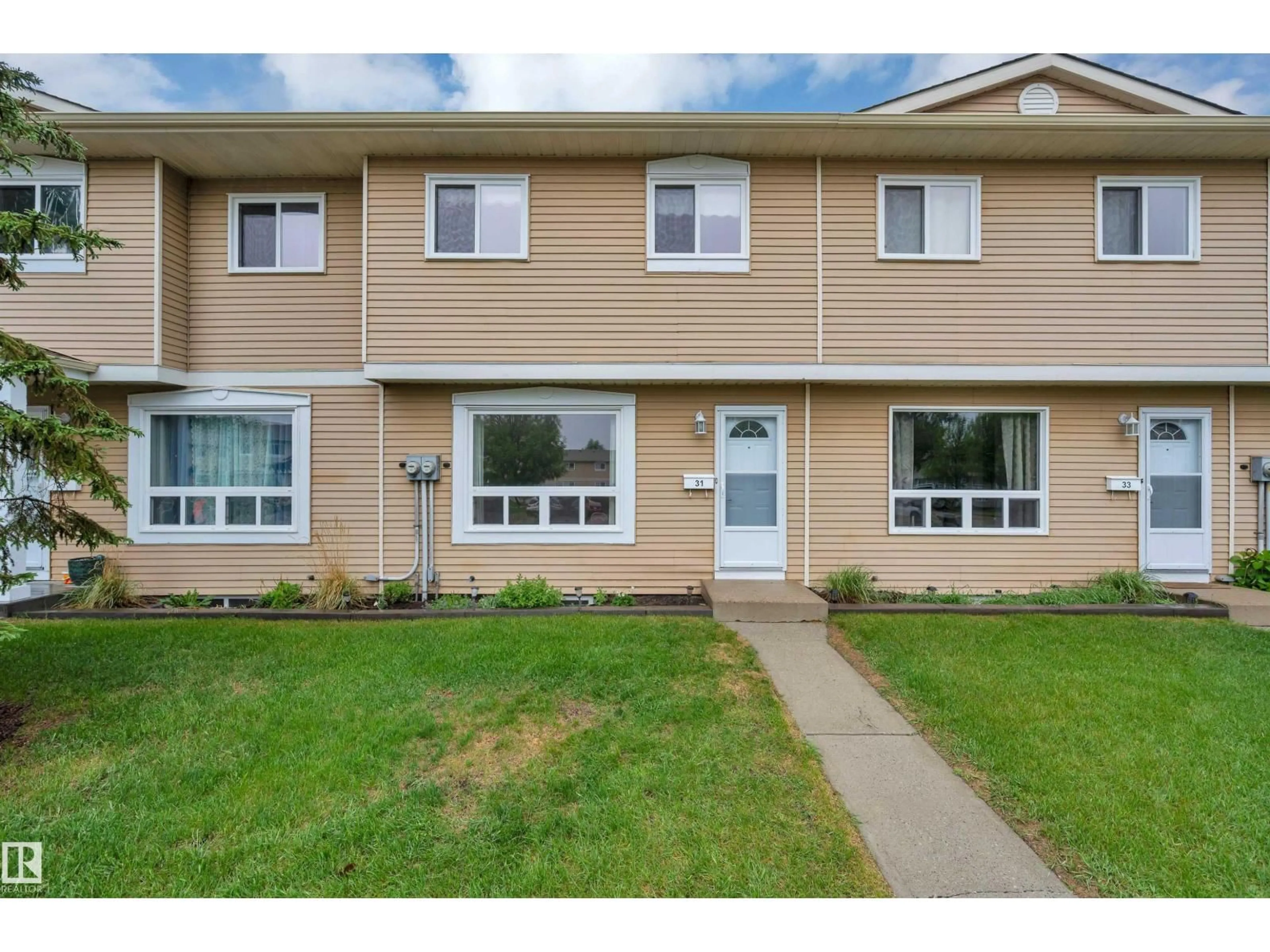 Home with vinyl exterior material, street for #31 - 2131 OAK ST, Sherwood Park Alberta T8A4W9