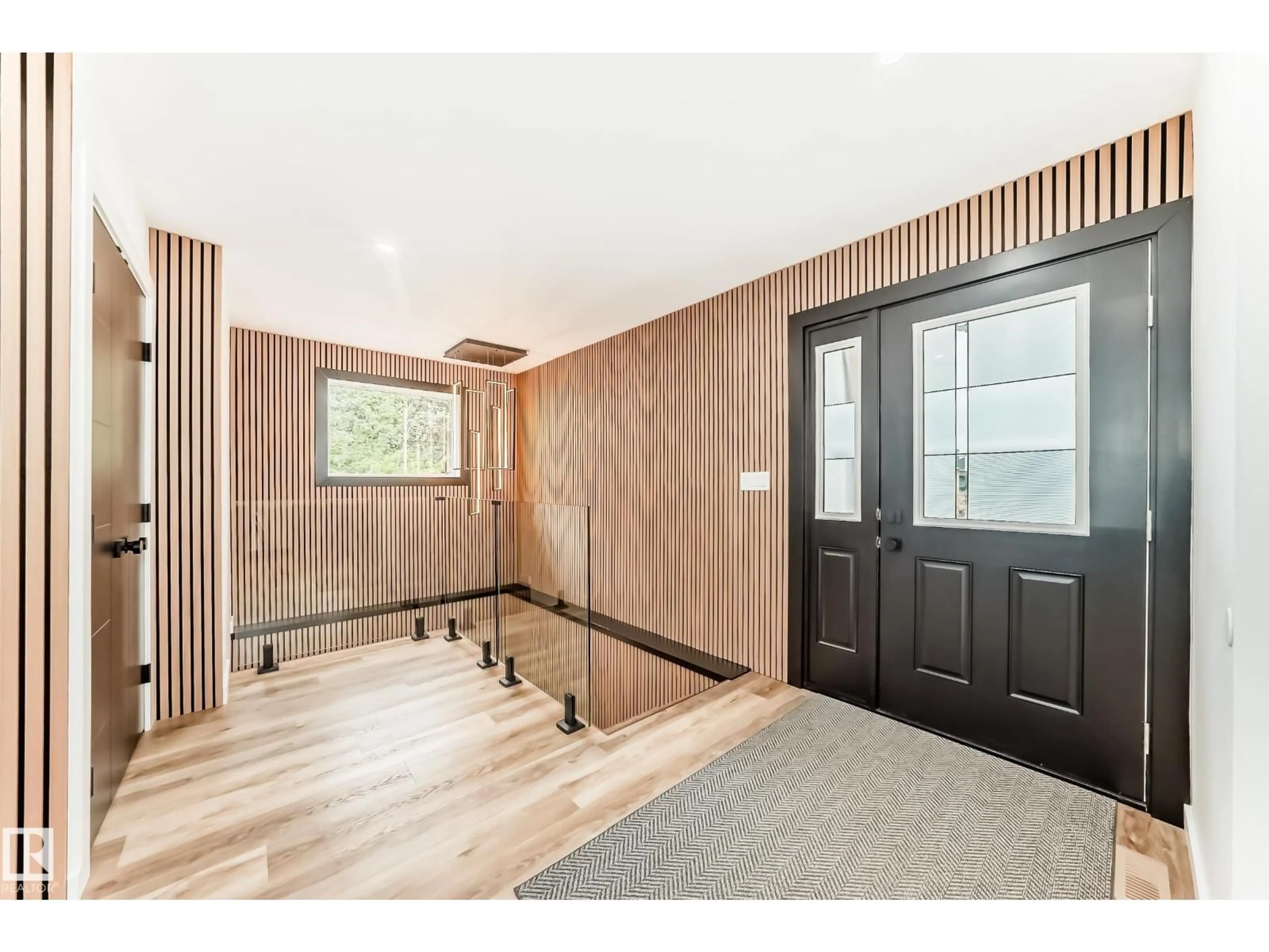 Indoor entryway for 5608 45 ST, Smoky Lake Town Alberta T0A3C0