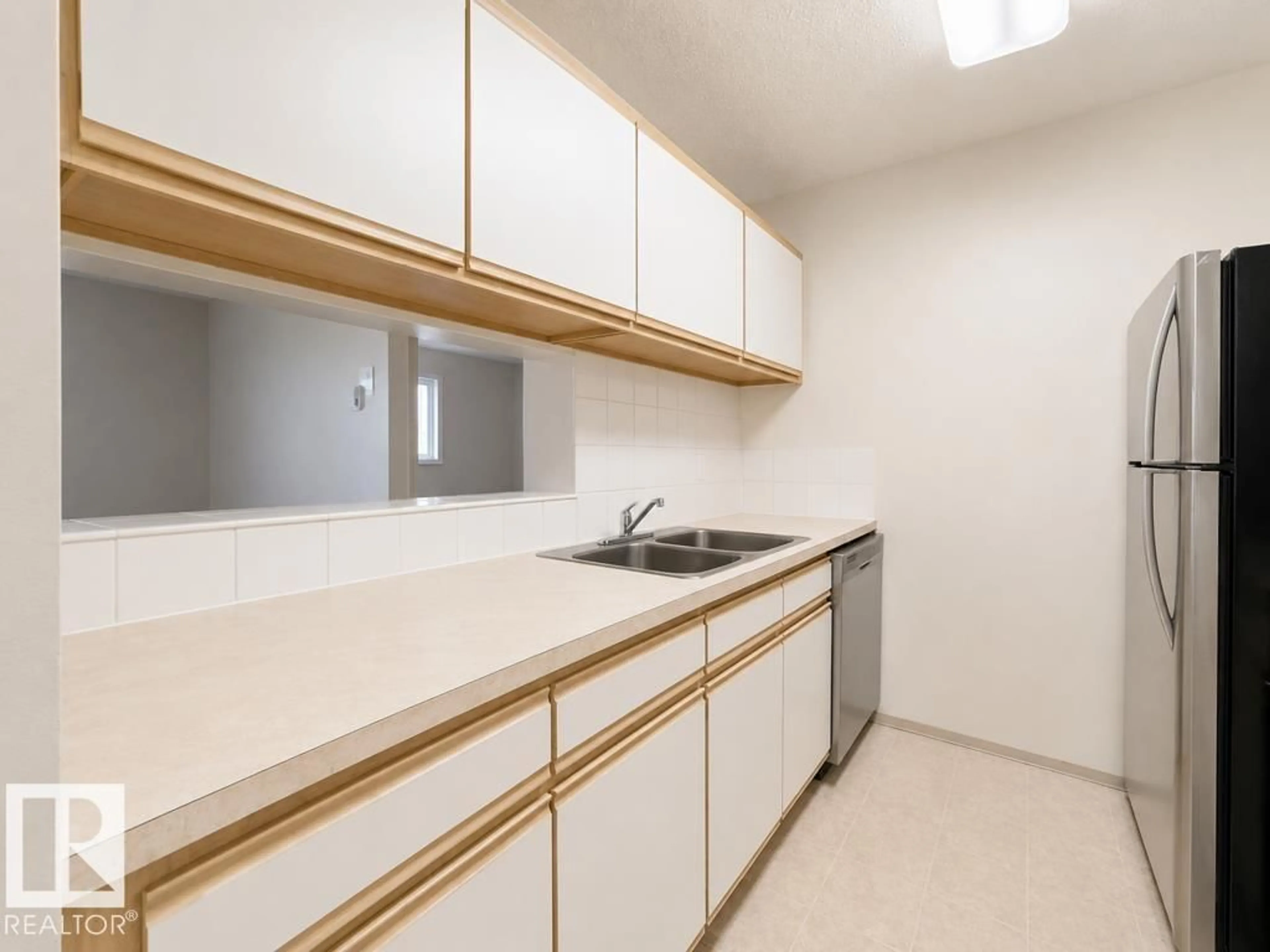 Standard kitchen, unknown for 218 - 5065 31 AV, Edmonton Alberta T6L6S5