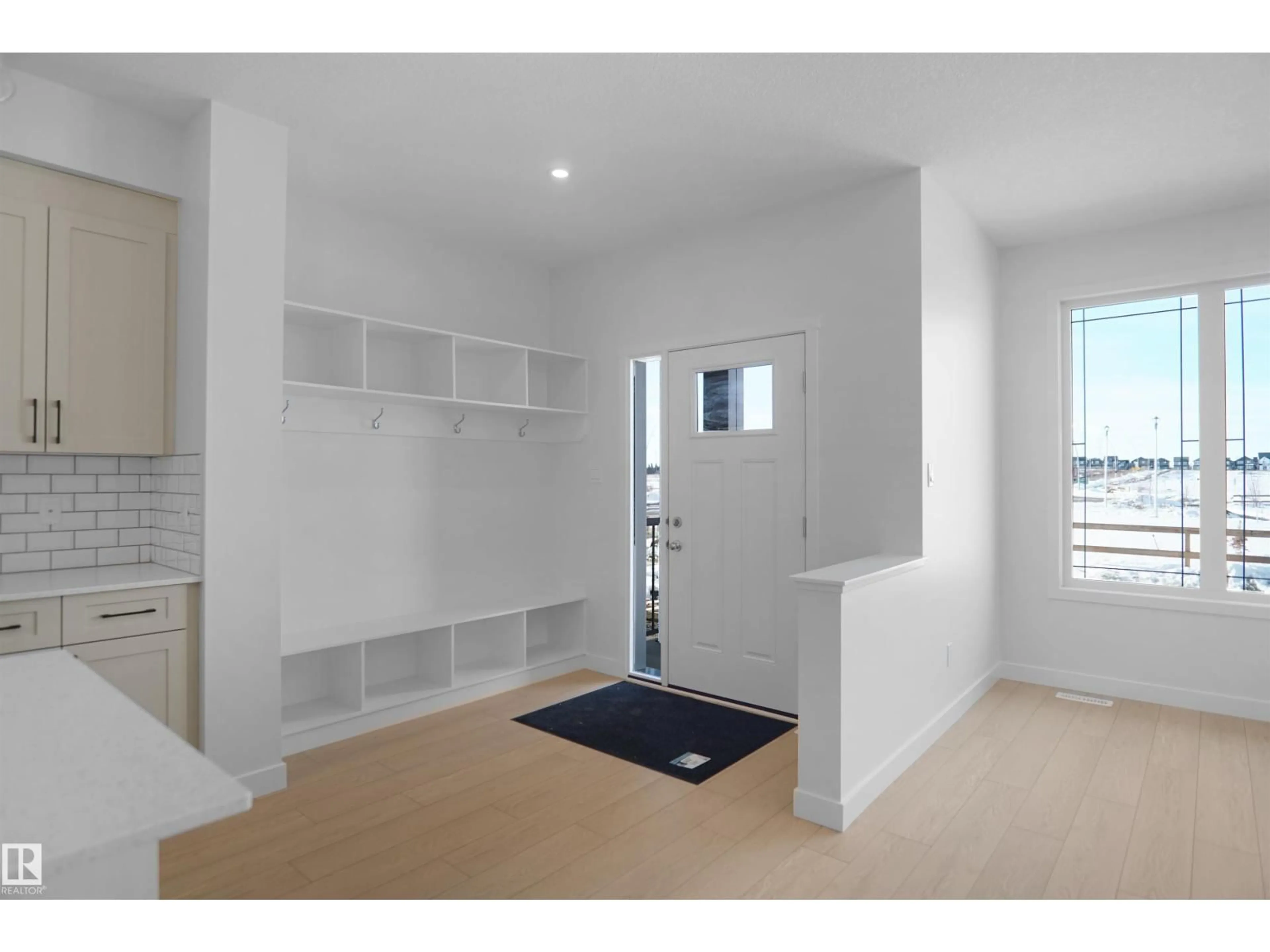 Indoor entryway for NE - 17510 5A ST, Edmonton Alberta T5Y4E8