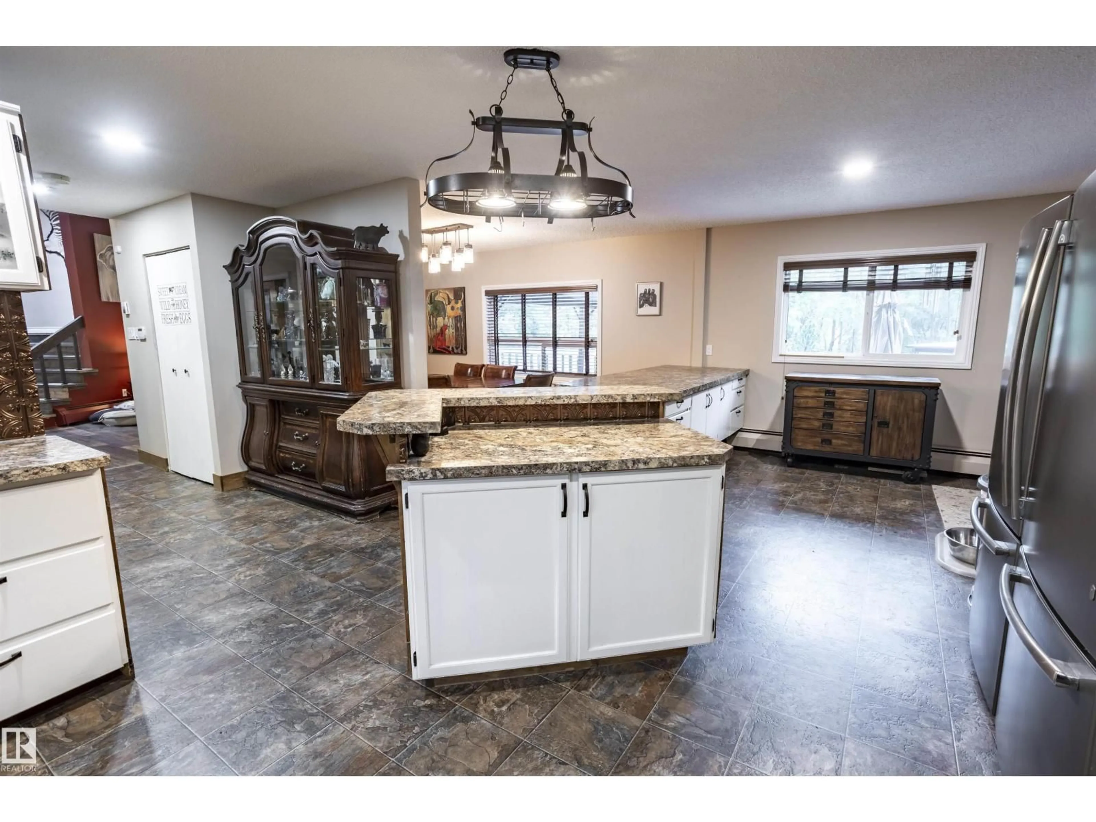 Open concept kitchen, ceramic/tile floor for 51526 - 9 RGE ROAD 273 RGE ROAD, Rural Parkland County Alberta T7Y1H7