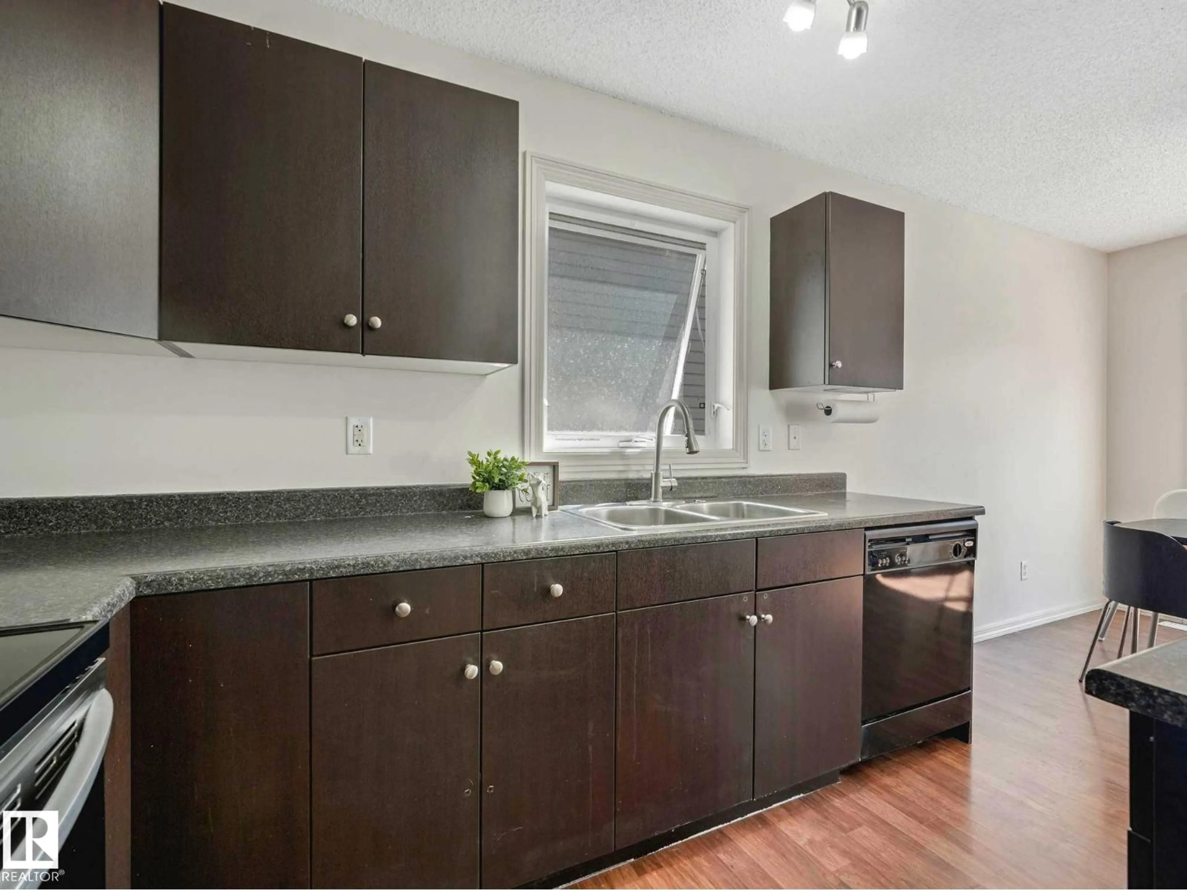 Standard kitchen, unknown for 26 - 5101 SOLEIL BV, Beaumont Alberta T4X0E3