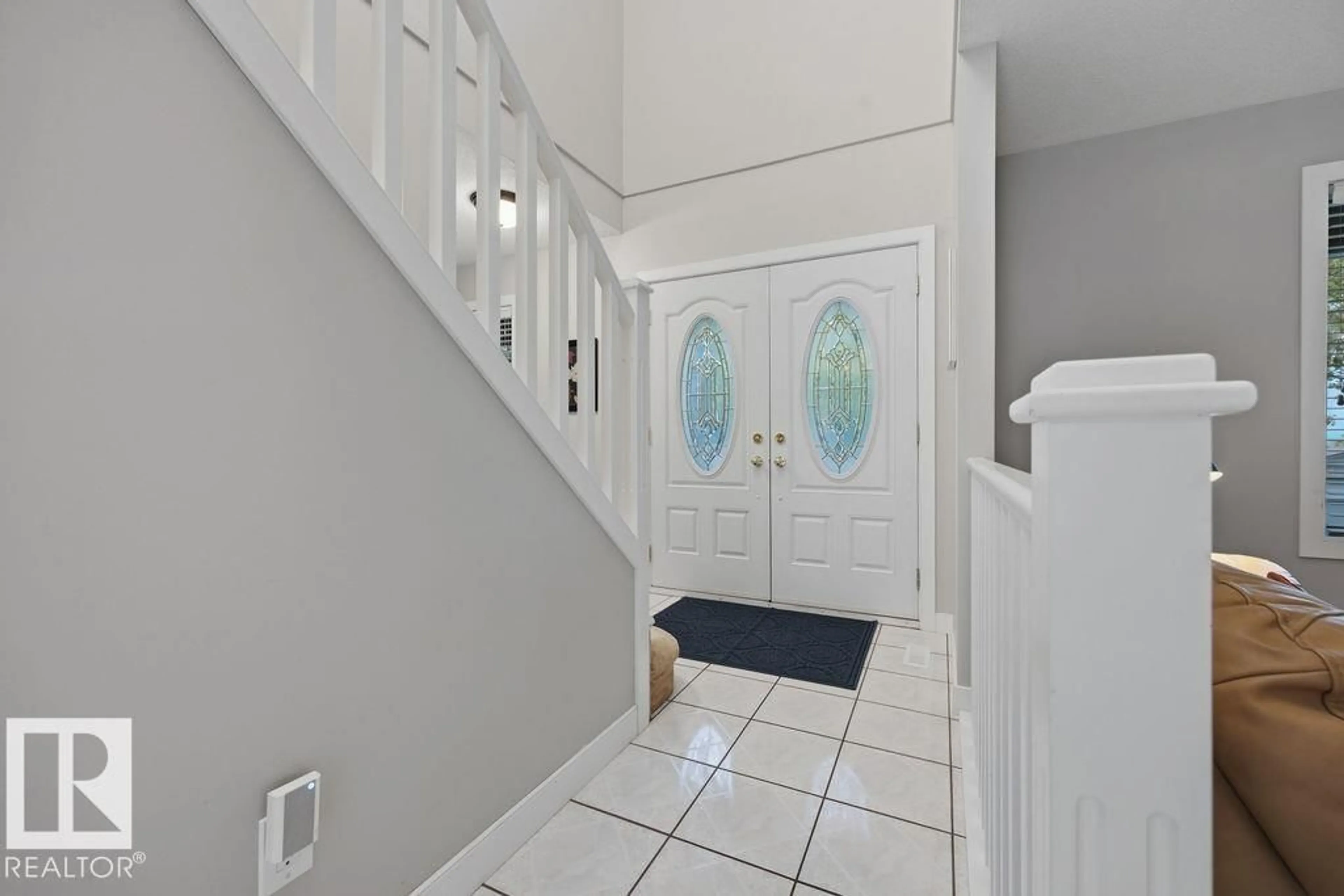 Indoor entryway for 31 WENTWORTH CR, St. Albert Alberta T8N3G7