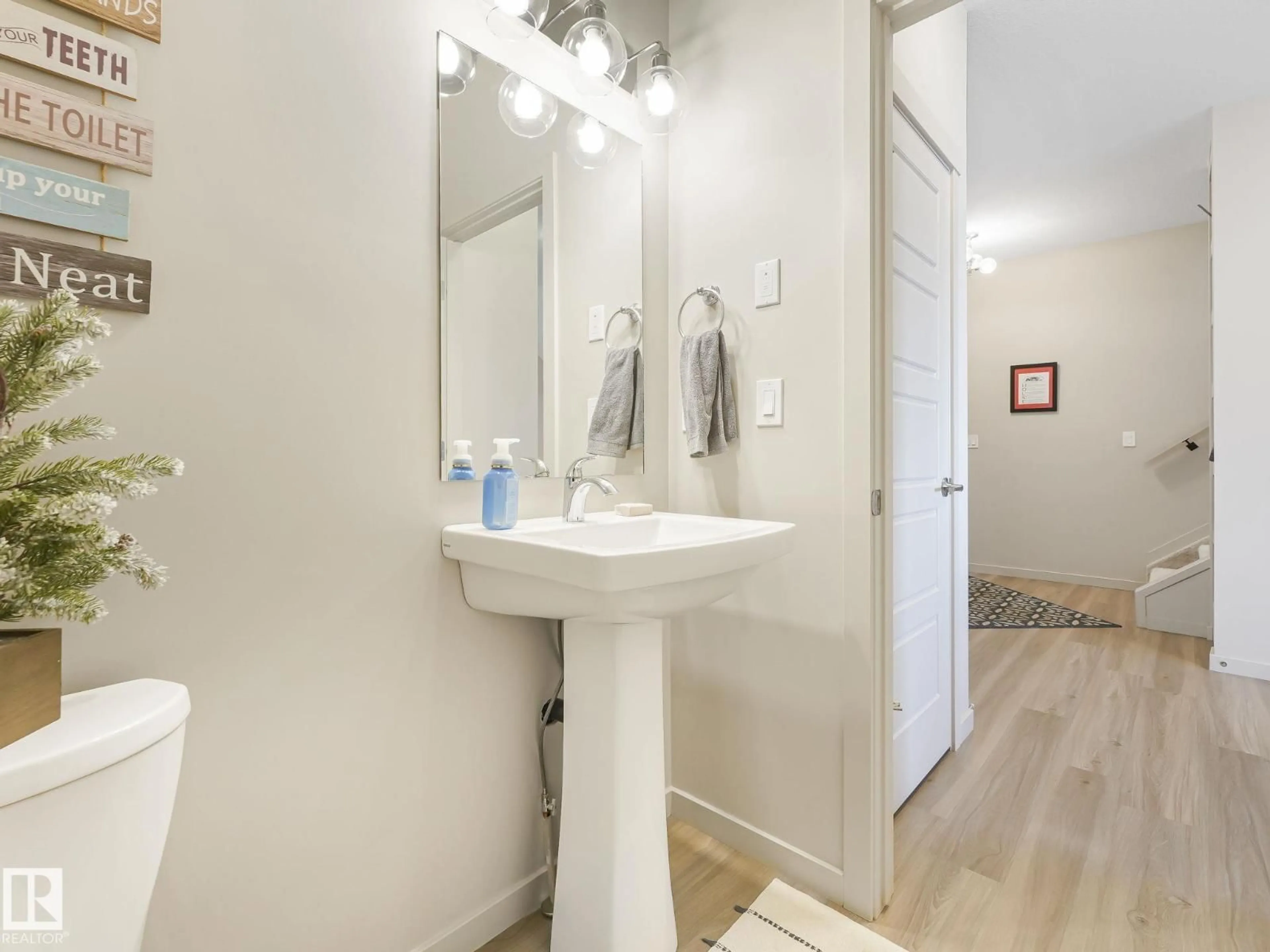 Standard bathroom, ceramic/tile floor for #14 - 50 EDINBURGH CRT, St. Albert Alberta T8N7X5