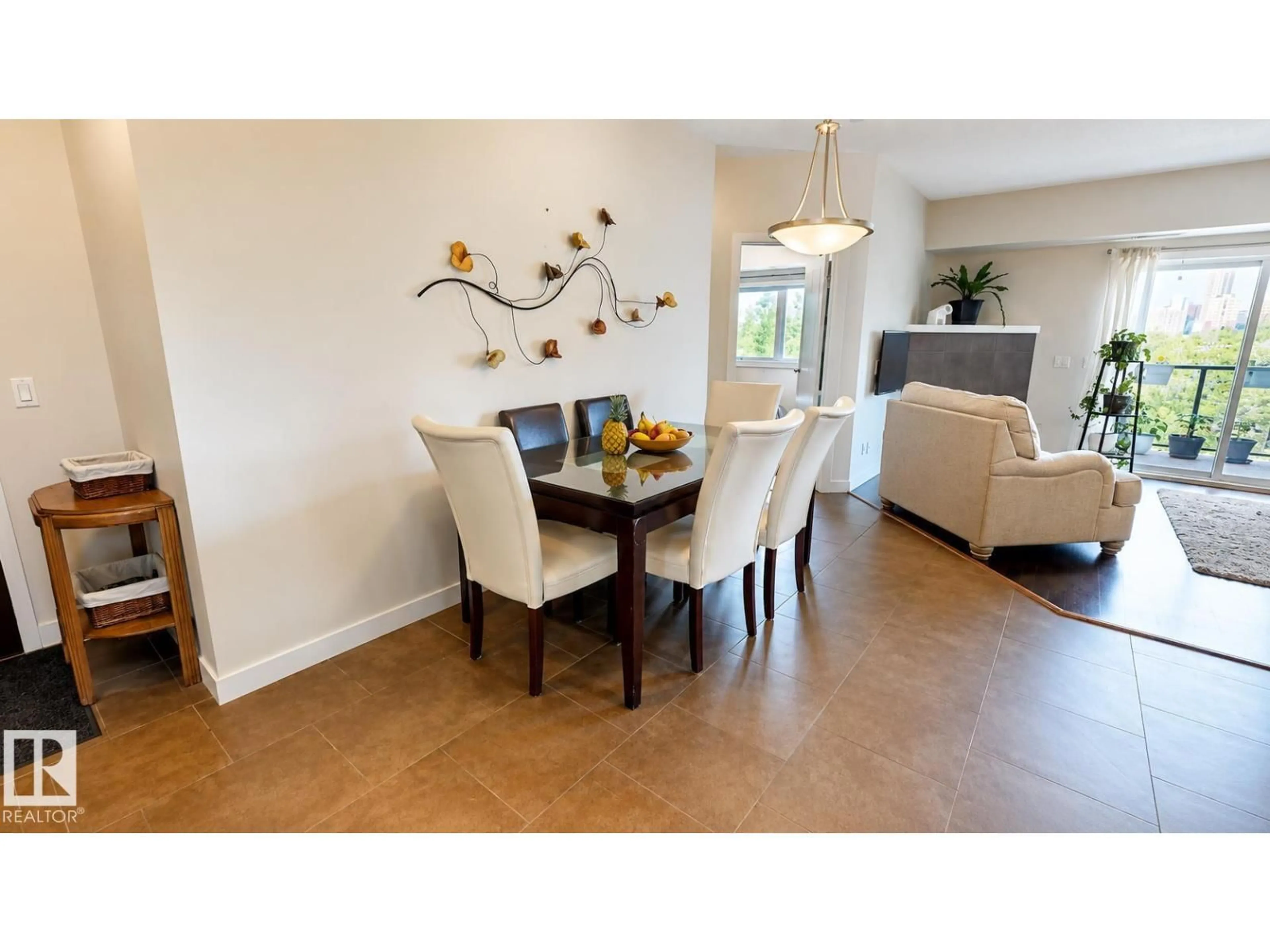 Unknown for 405 - 9750 94 ST, Edmonton Alberta T6C2E3