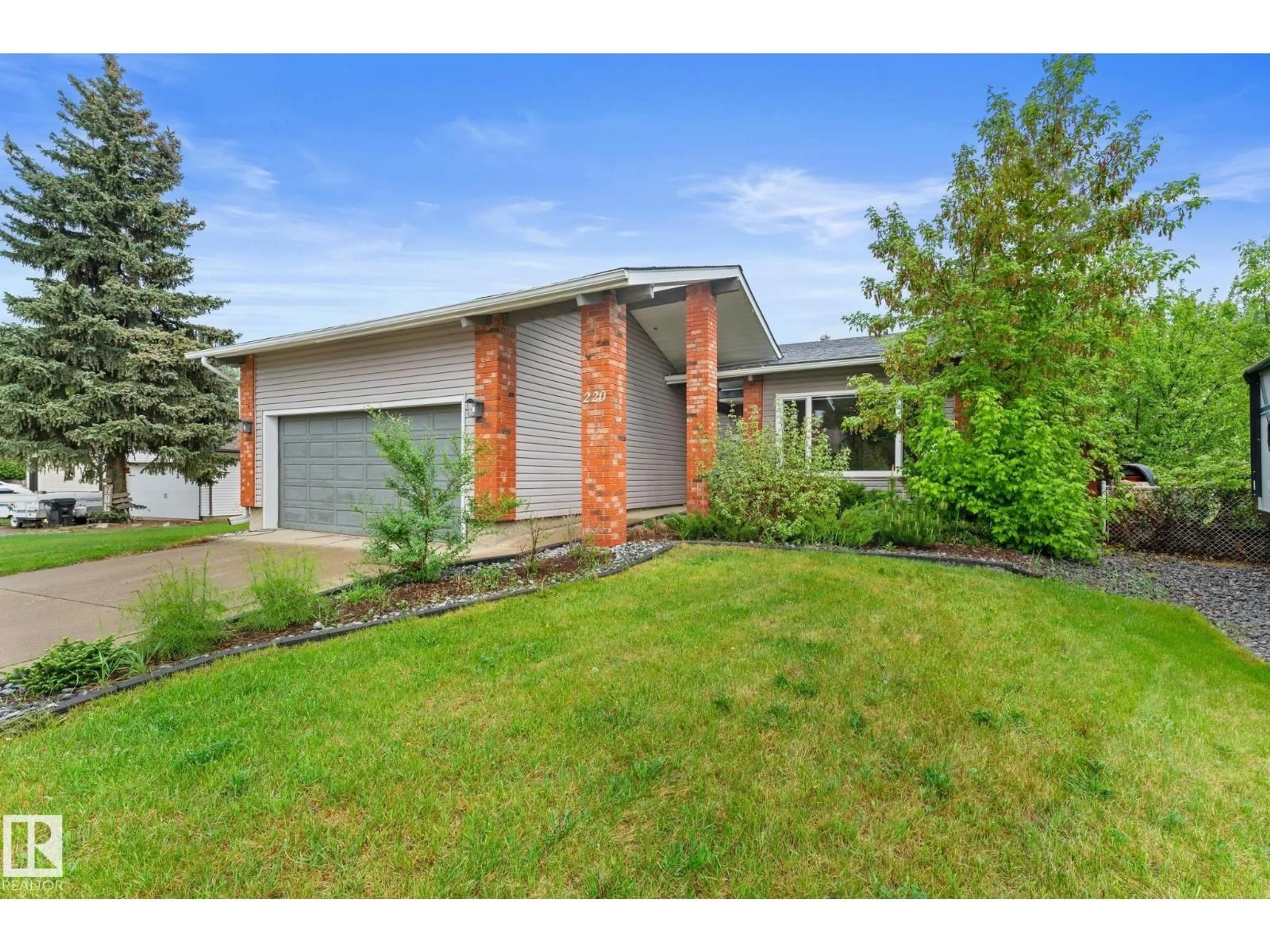 Unknown for 220 GREYSTONE TC, Sherwood Park Alberta T8A3E8