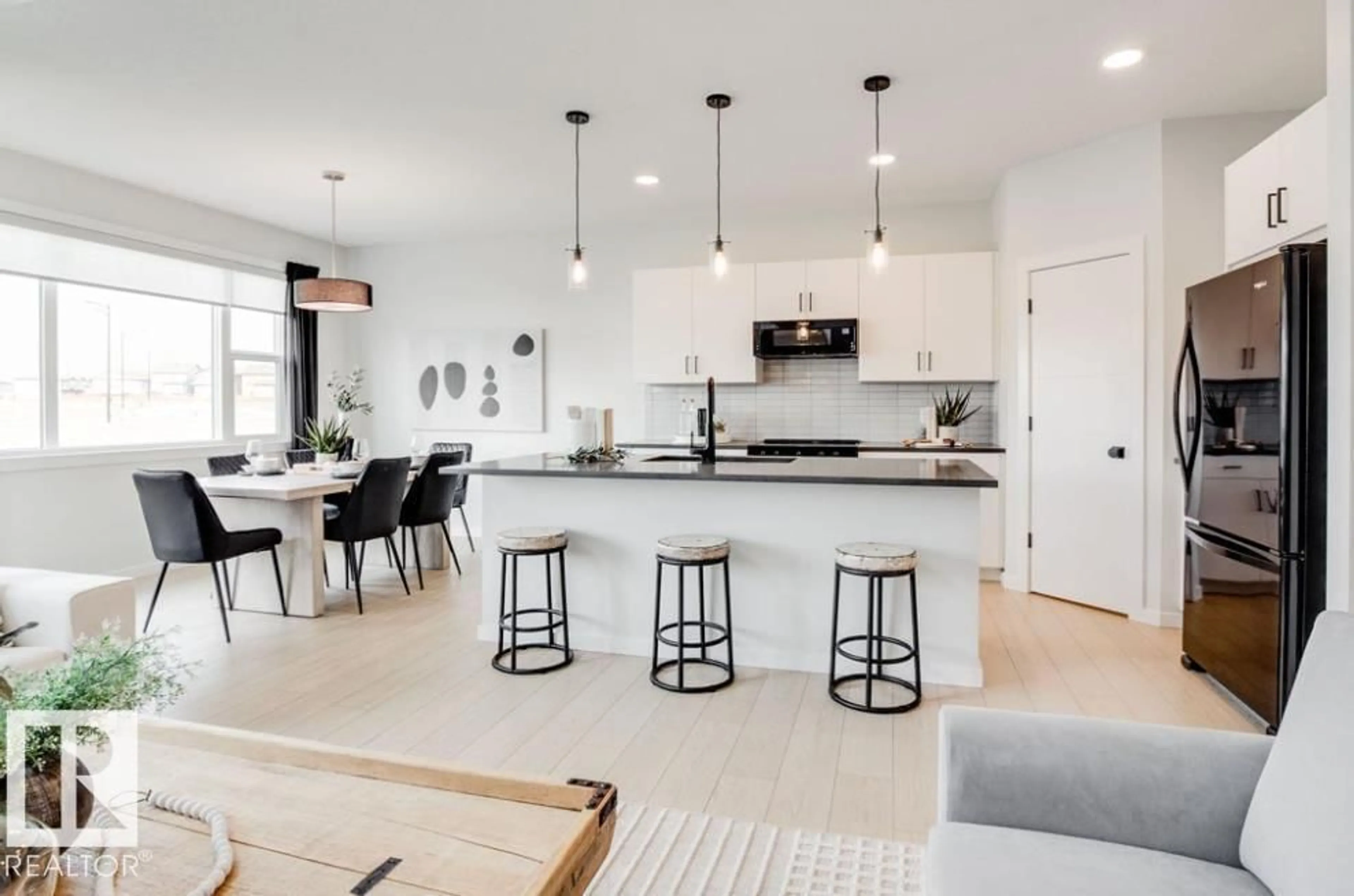 Unknown for 5607 69 STREET, Beaumont Alberta T4X2Z7