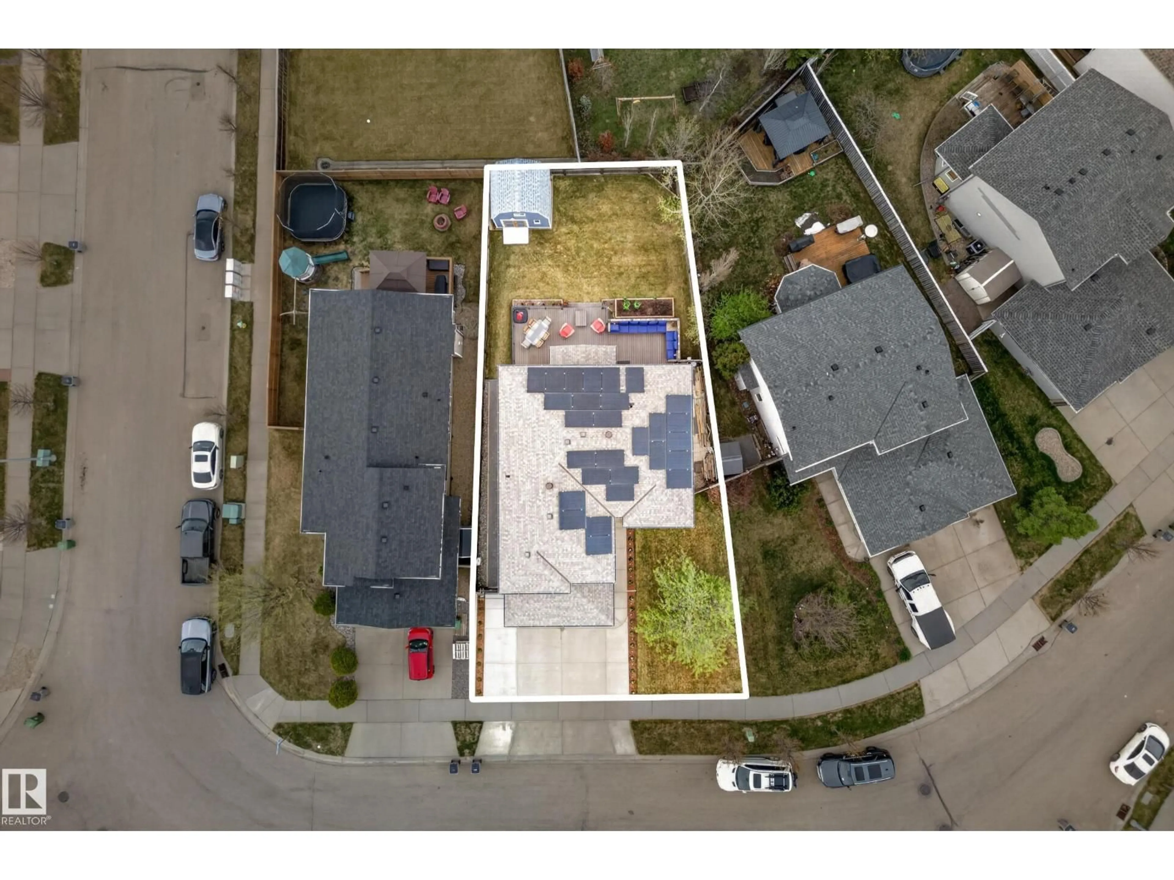 A pic from outside/outdoor area/front of a property/back of a property/a pic from drone, street for 17 CARRIERE CR, Beaumont Alberta T4X0A8