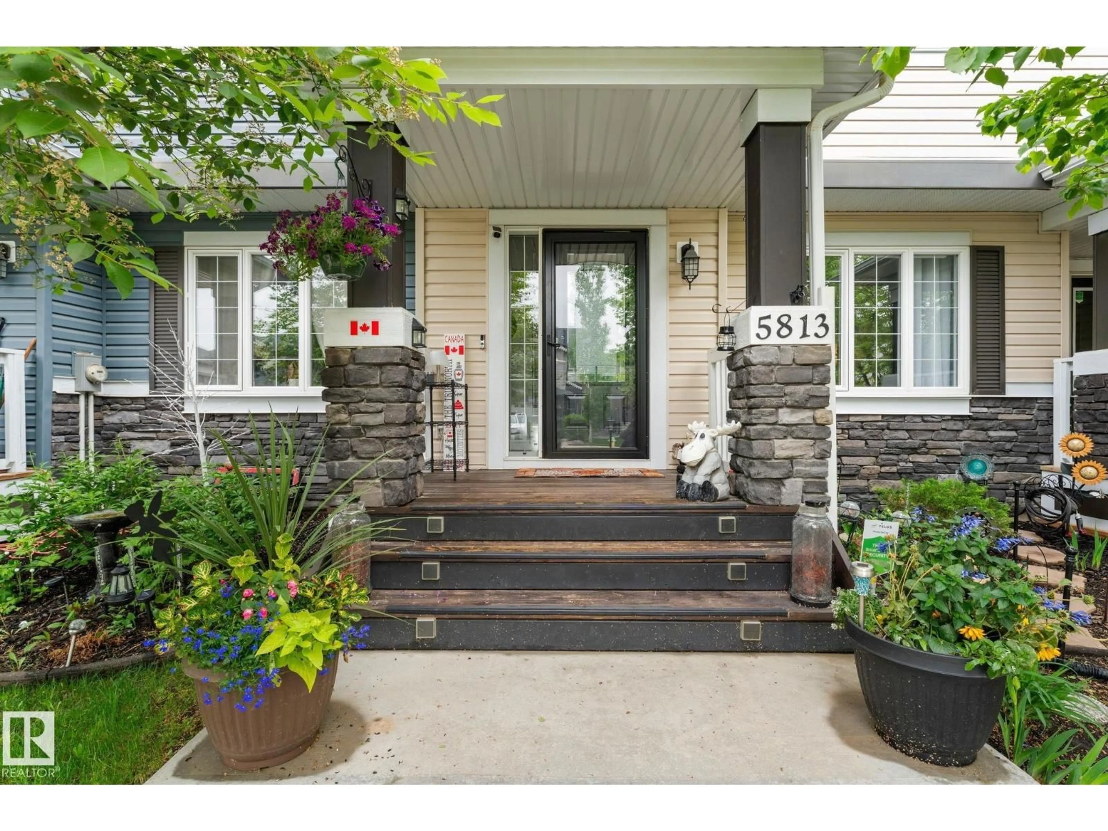 Indoor entryway for 5813 63 ST, Beaumont Alberta T4X0X2
