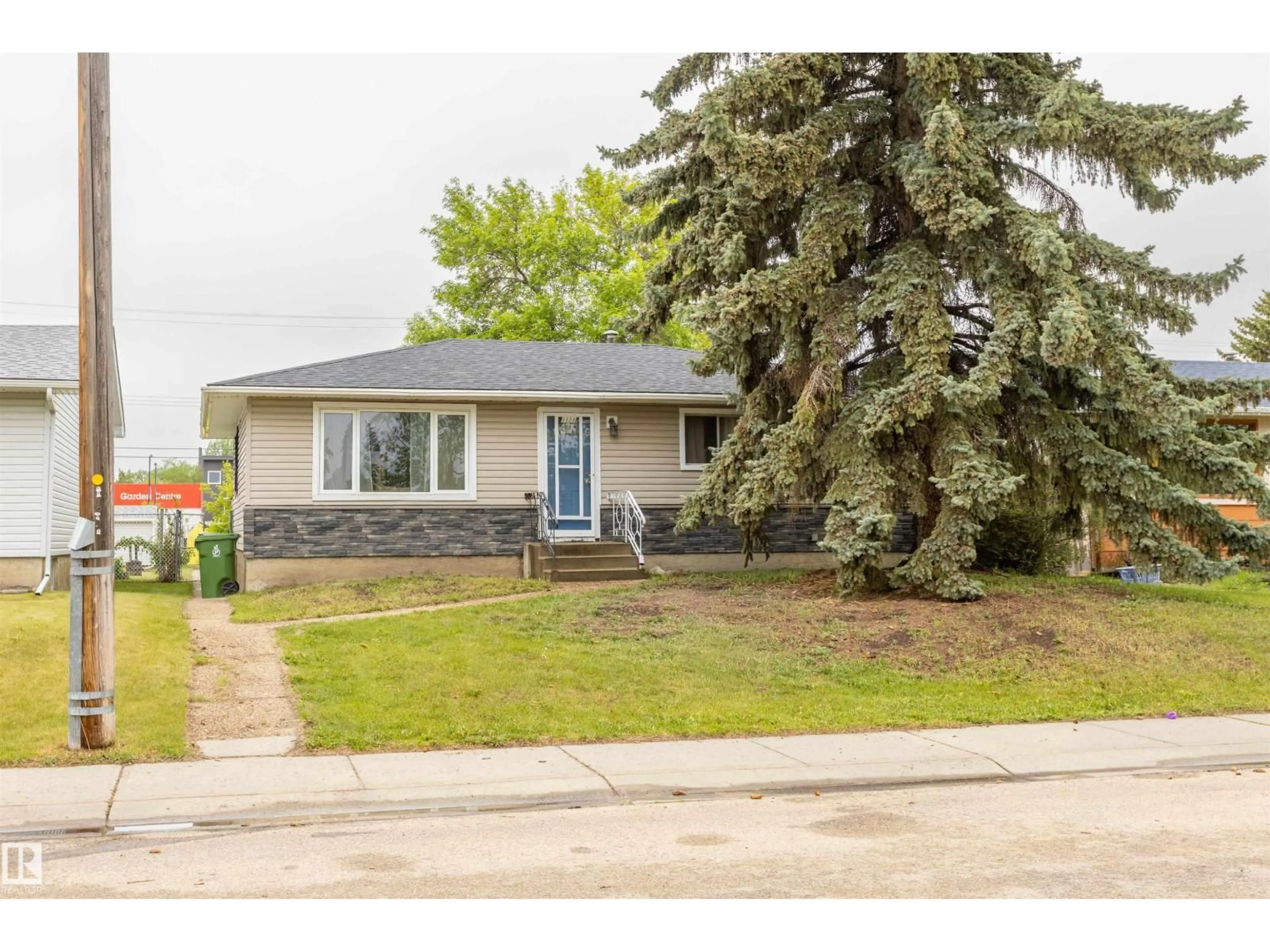 Unknown for 9908 99 ST, Morinville Alberta T8R1G5