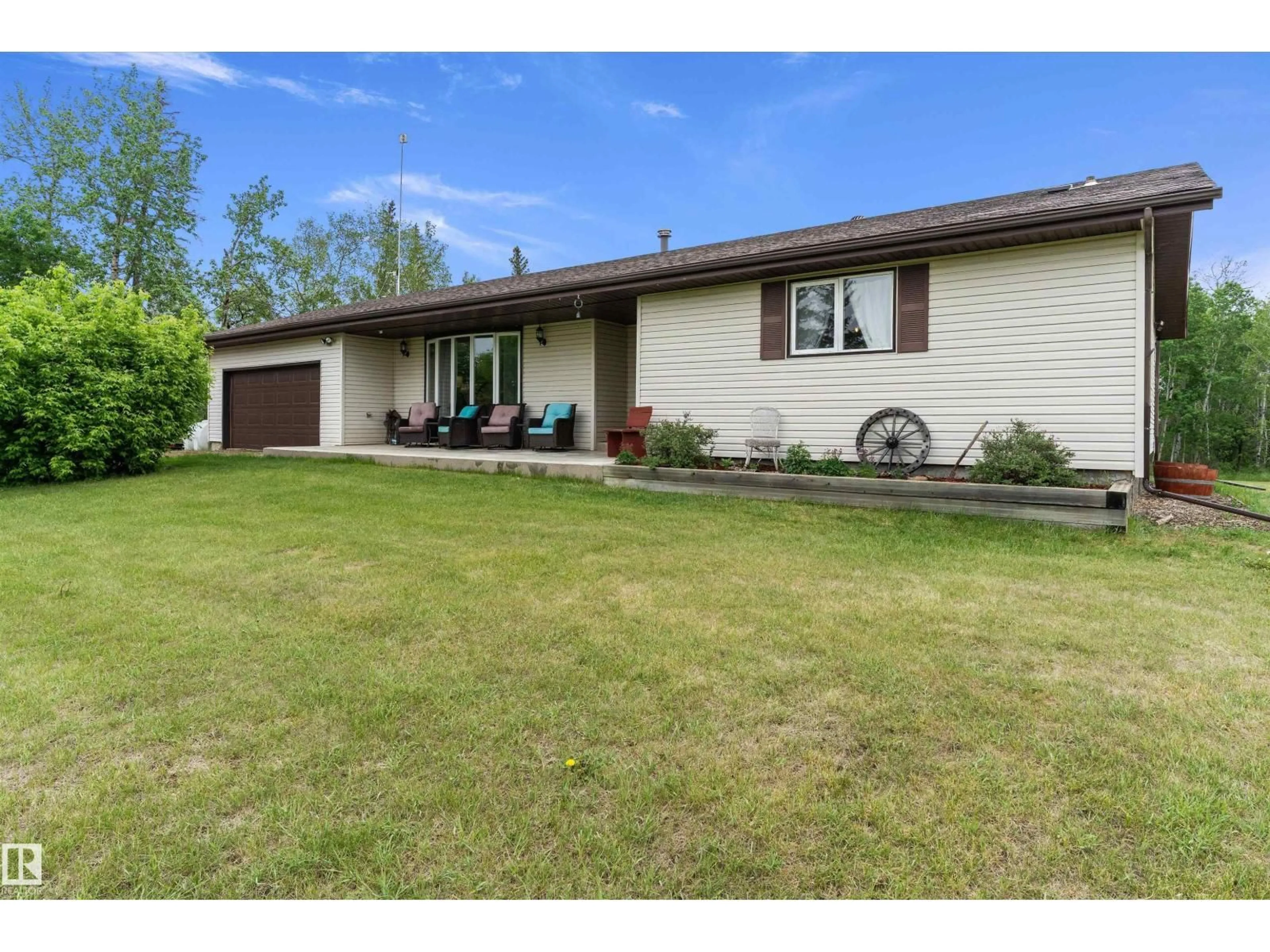 A pic from outside/outdoor area/front of a property/back of a property/a pic from drone, street for 48237 RGE RD 240, Rural Leduc County Alberta T0C1Z0