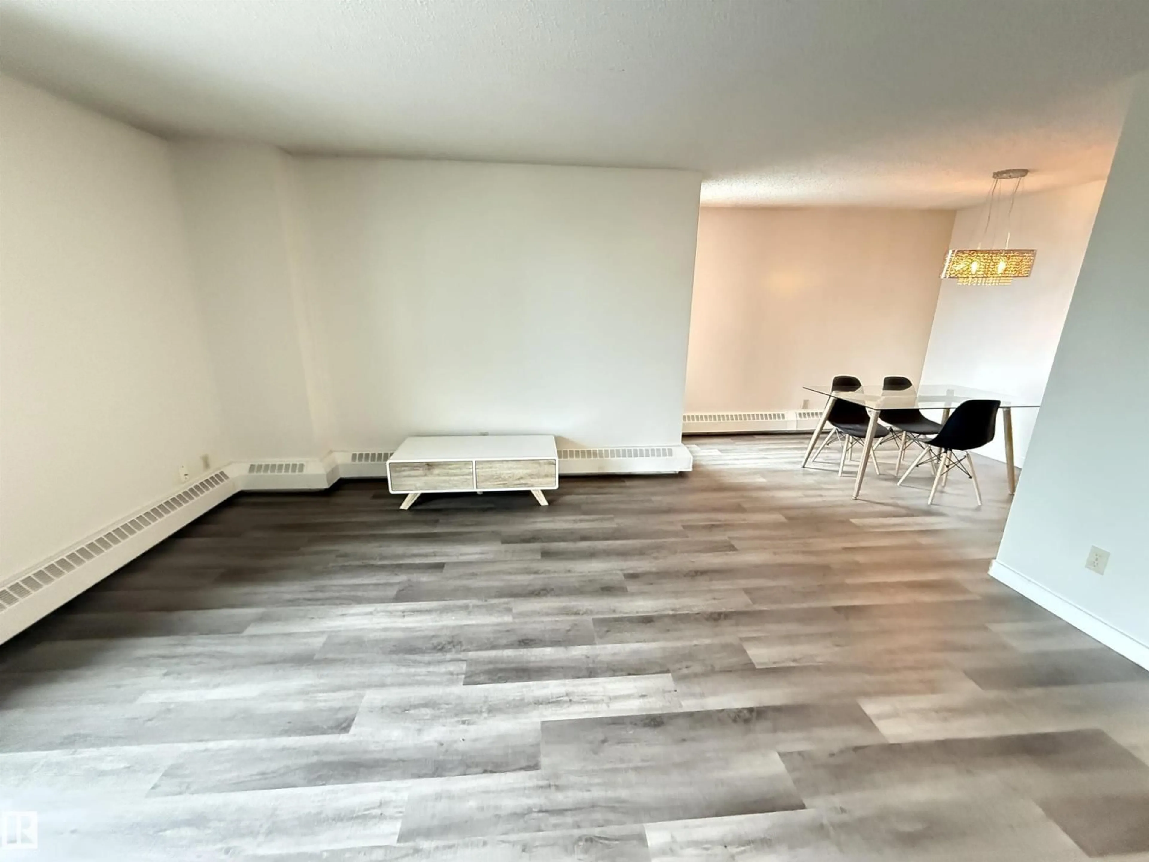 A pic of a room for 706 - 10125 109 ST, Edmonton Alberta T5J3P1