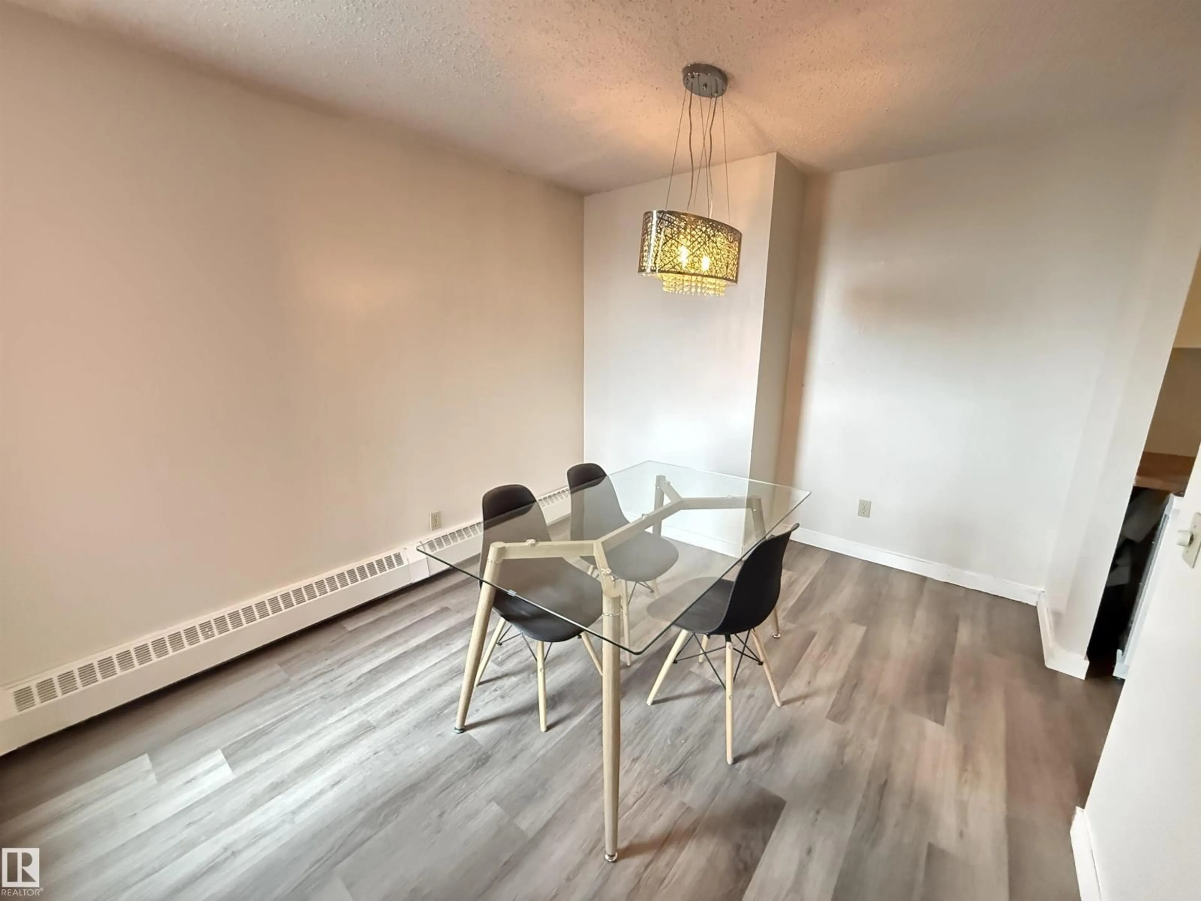 A pic of a room for 706 - 10125 109 ST, Edmonton Alberta T5J3P1