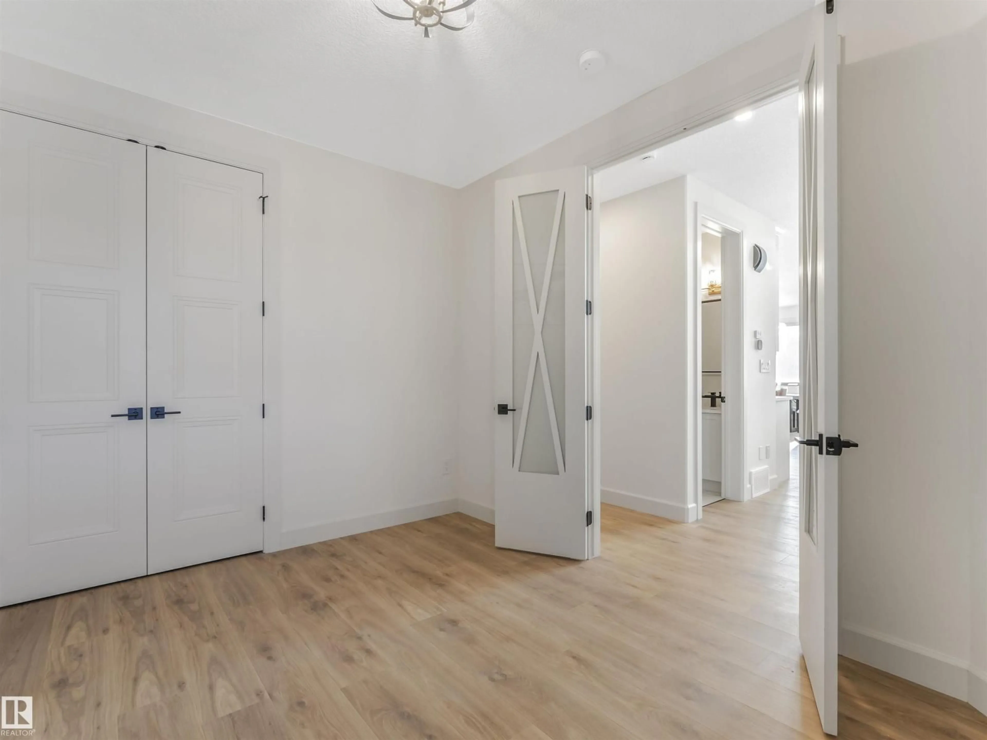 Indoor entryway for 62 FENWYCK BLVD, Spruce Grove Alberta T7X0Z2