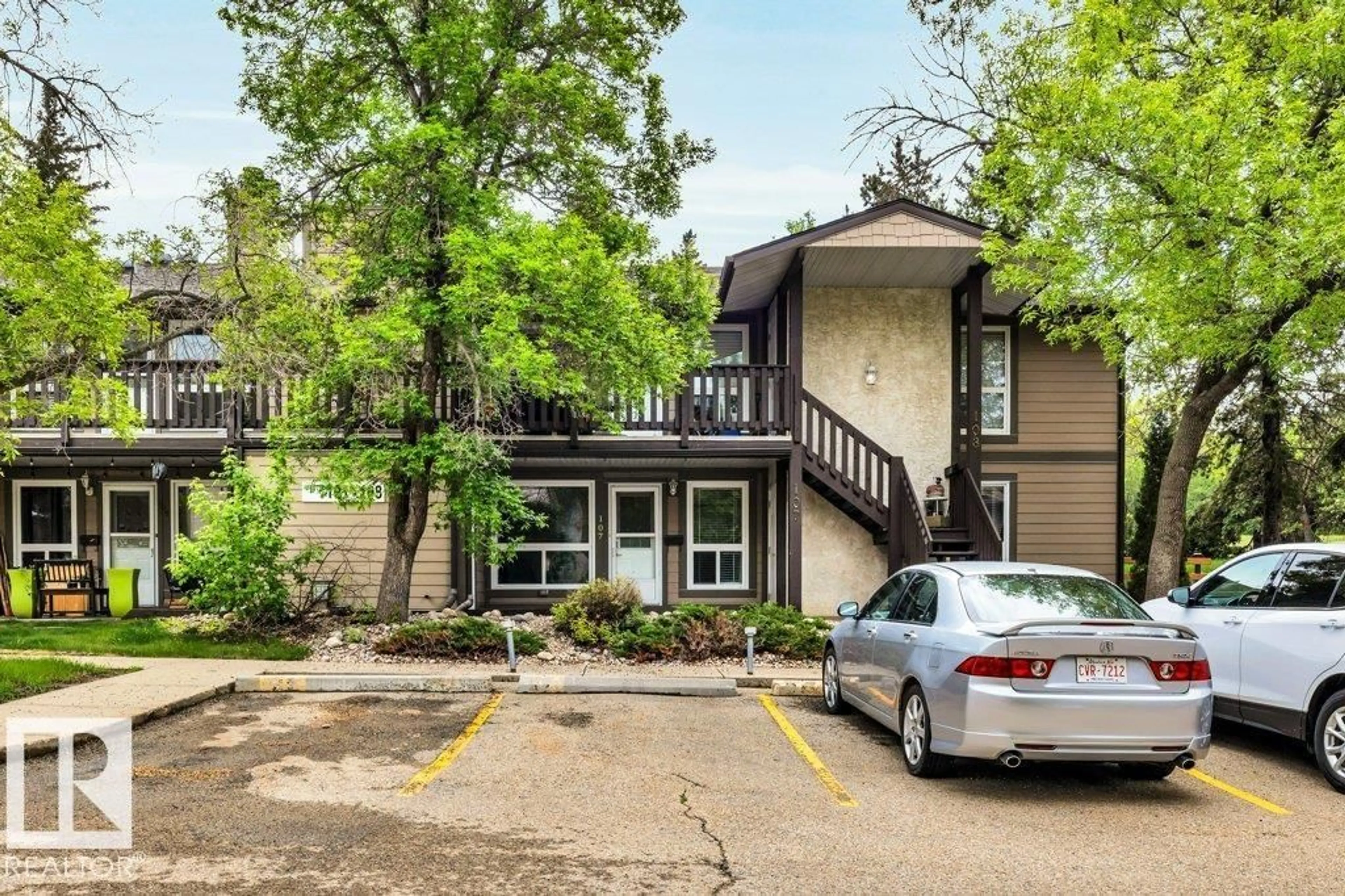 Unknown for 107 WOODLANDS RD, St. Albert Alberta T8N5H2
