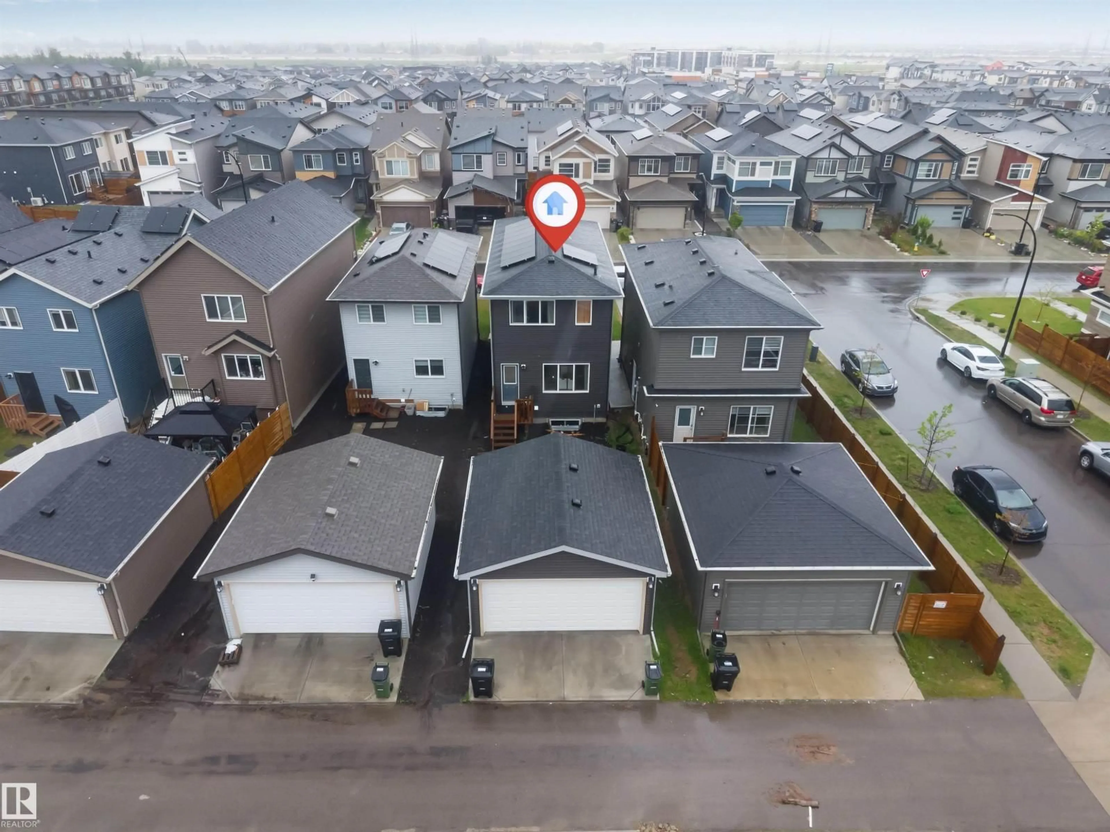 A pic from outside/outdoor area/front of a property/back of a property/a pic from drone, street for 3607 6 AV, Edmonton Alberta T6X1A5