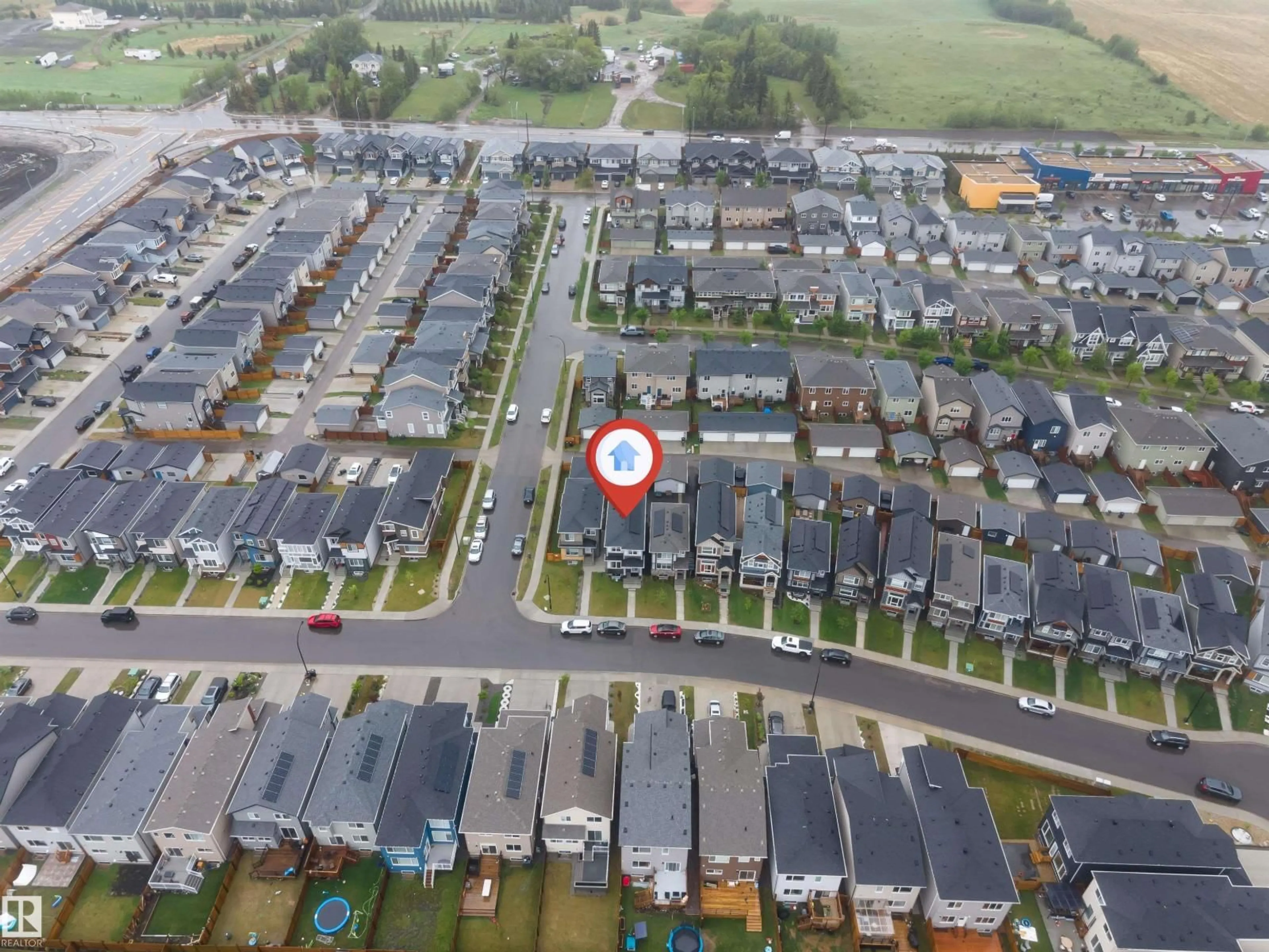 A pic from outside/outdoor area/front of a property/back of a property/a pic from drone, street for 3607 6 AV, Edmonton Alberta T6X1A5