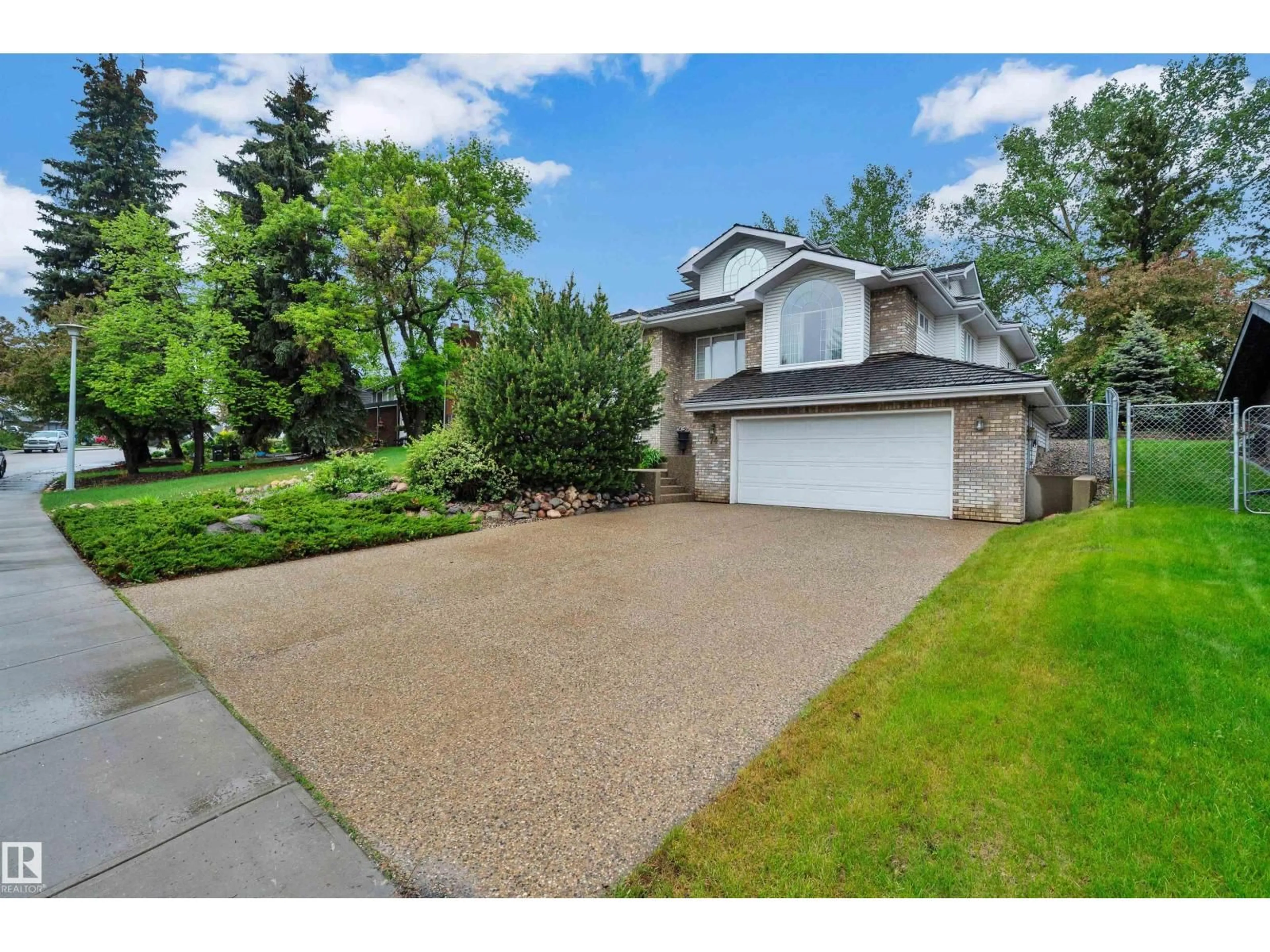 A pic from outside/outdoor area/front of a property/back of a property/a pic from drone, street for 74 BEAUVISTA DR, Sherwood Park Alberta T8A3X1