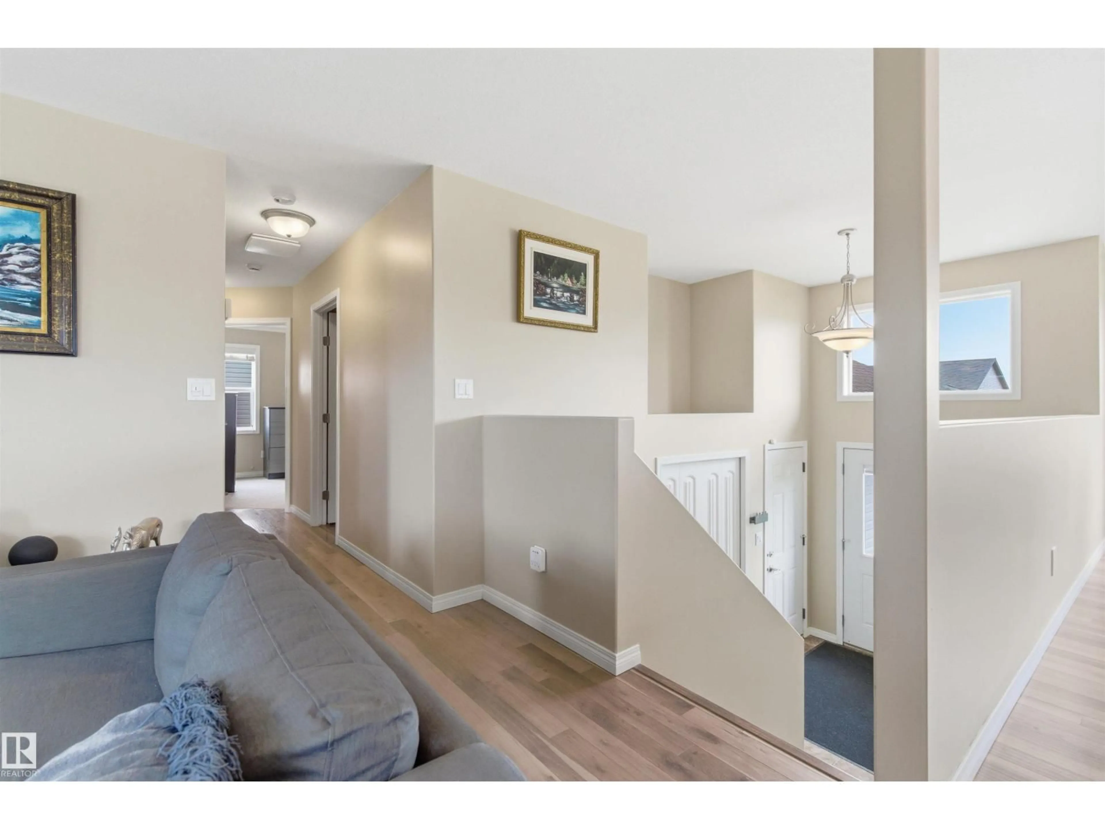 Indoor entryway for 4604 62 AV, Cold Lake Alberta T9M2B5