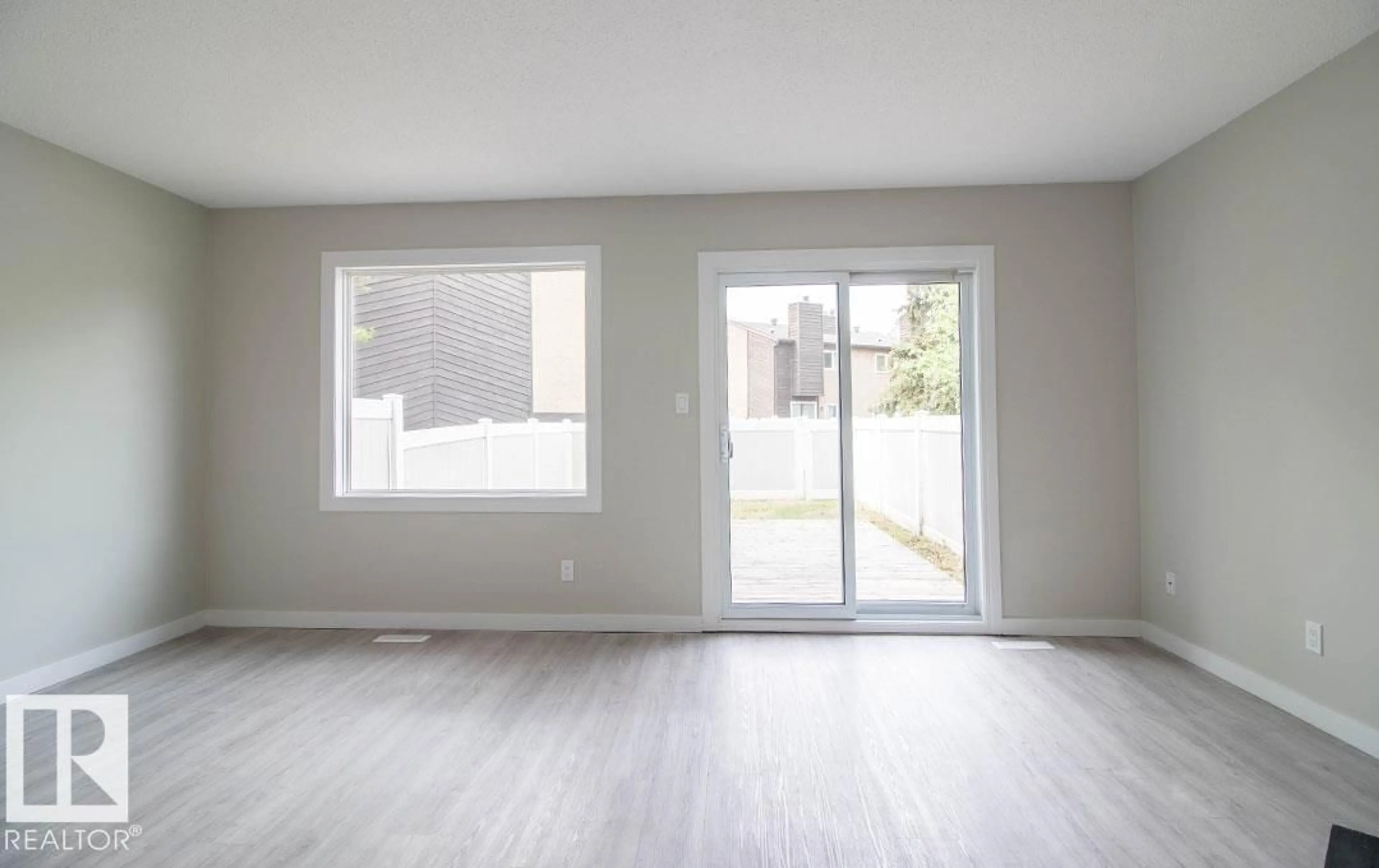 A pic of a room for 3129 139 AV, Edmonton Alberta T5Y1R4