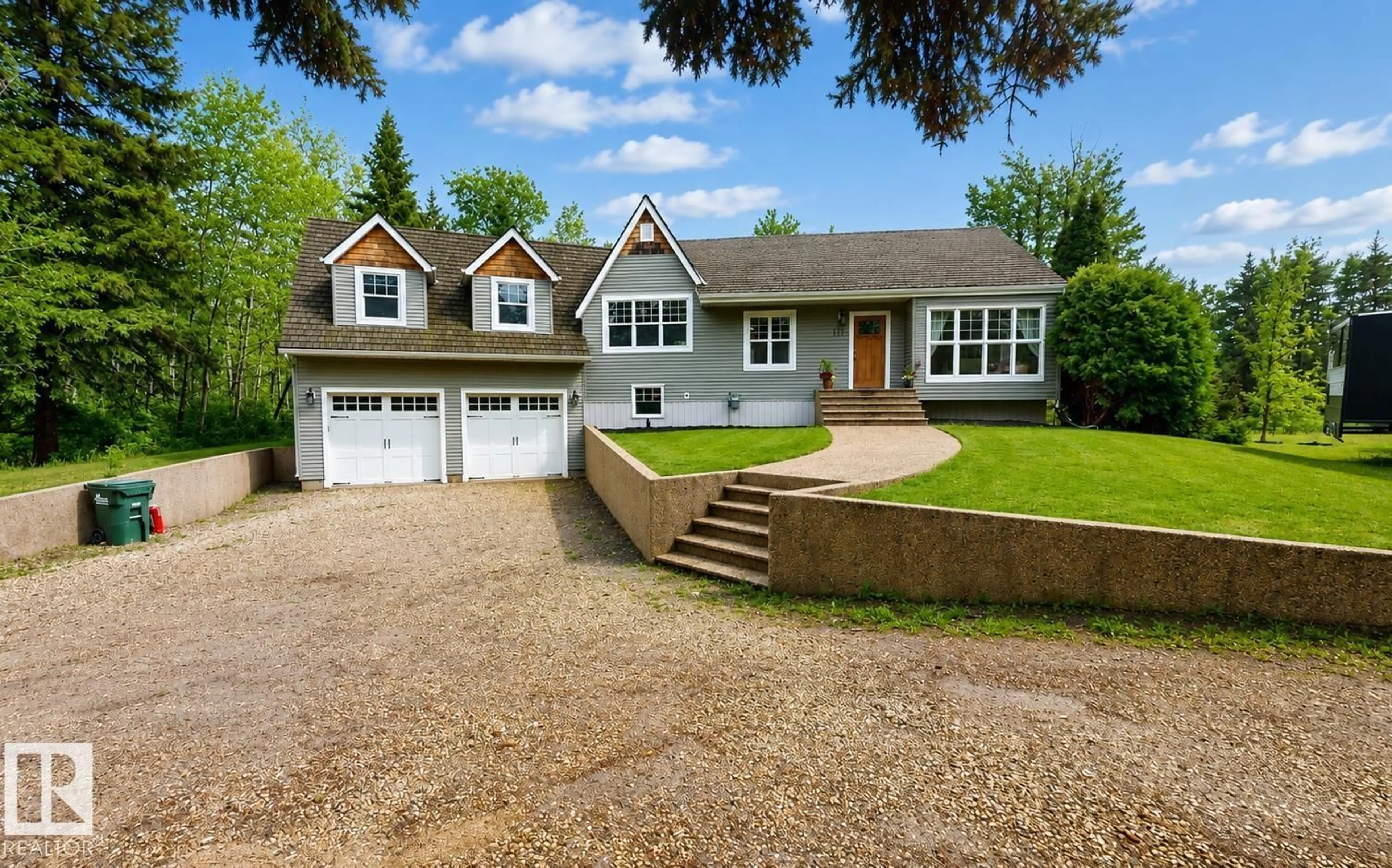 Home with vinyl exterior material, street for 22560 - 121 WYE RD, Rural Strathcona County Alberta T8A4T6