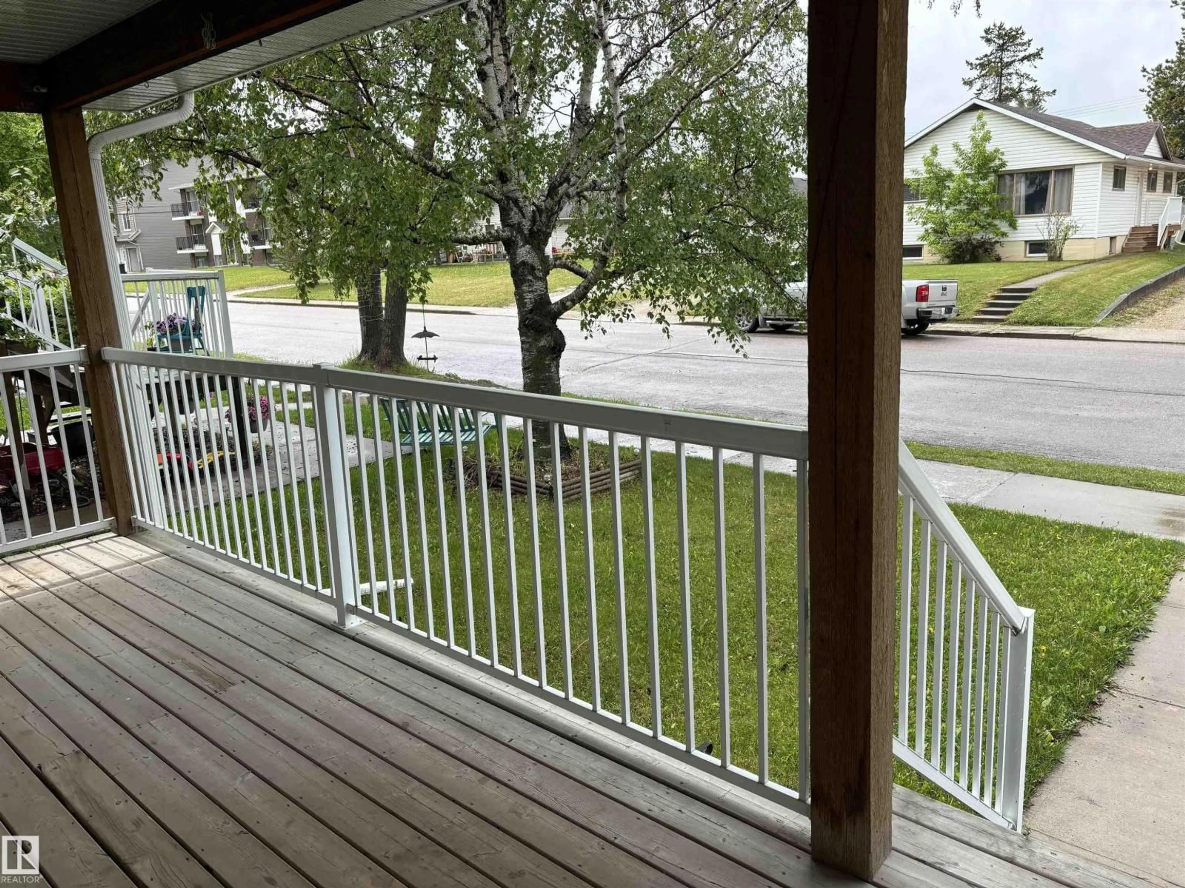 Balcony in the apartment, water/lake/river/ocean view for 5041 45 STREET, Drayton Valley Alberta T7A1H3
