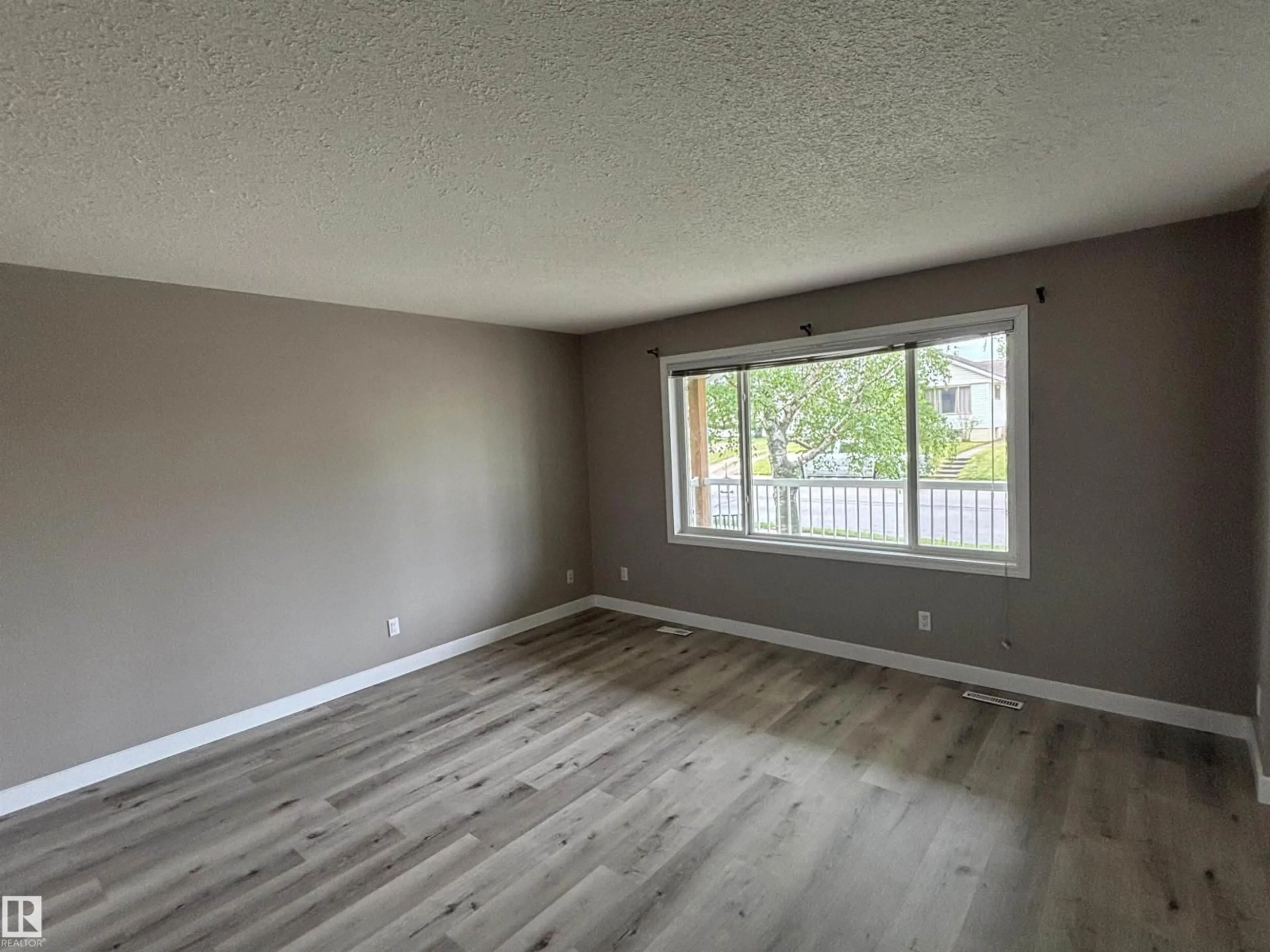 A pic of a room for 5041 45 STREET, Drayton Valley Alberta T7A1H3