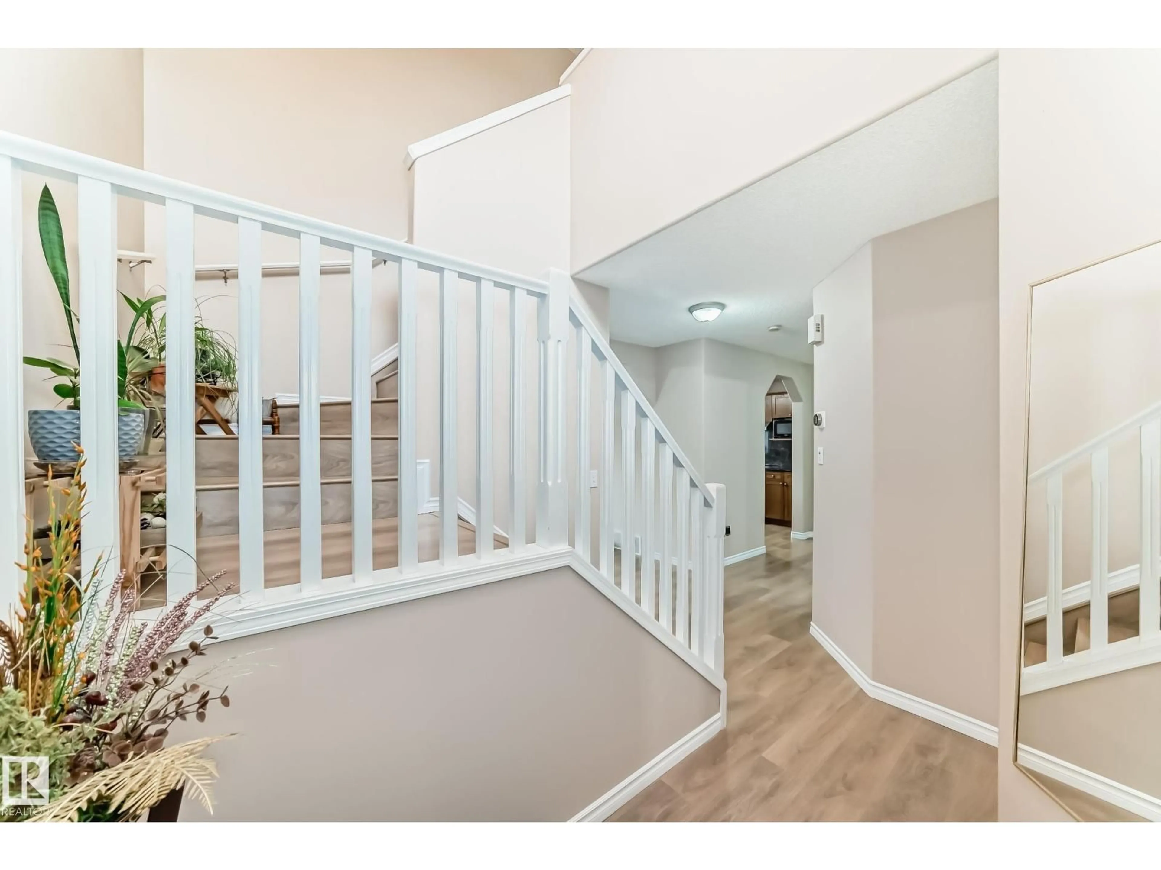 Indoor entryway for SW - 3994 MCMULLEN GREEN GR, Edmonton Alberta T6W1S8