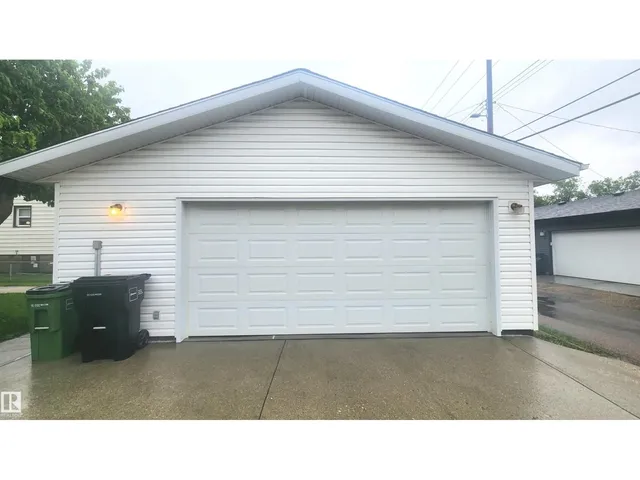 8824 90 ST, Edmonton 5