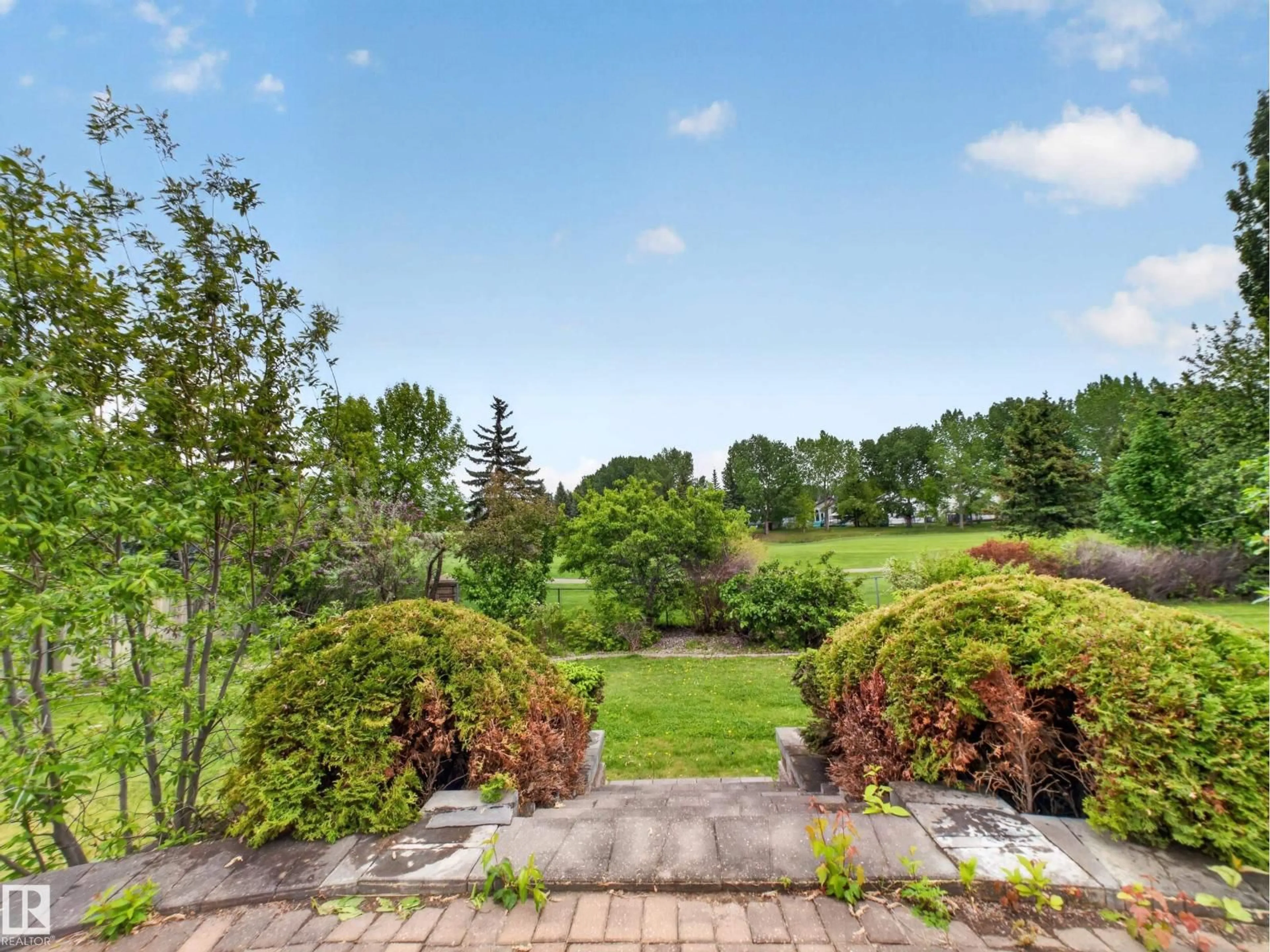 Patio, forest/trees view for 1381 BRECKENRIDGE DR, Edmonton Alberta T8T6M2