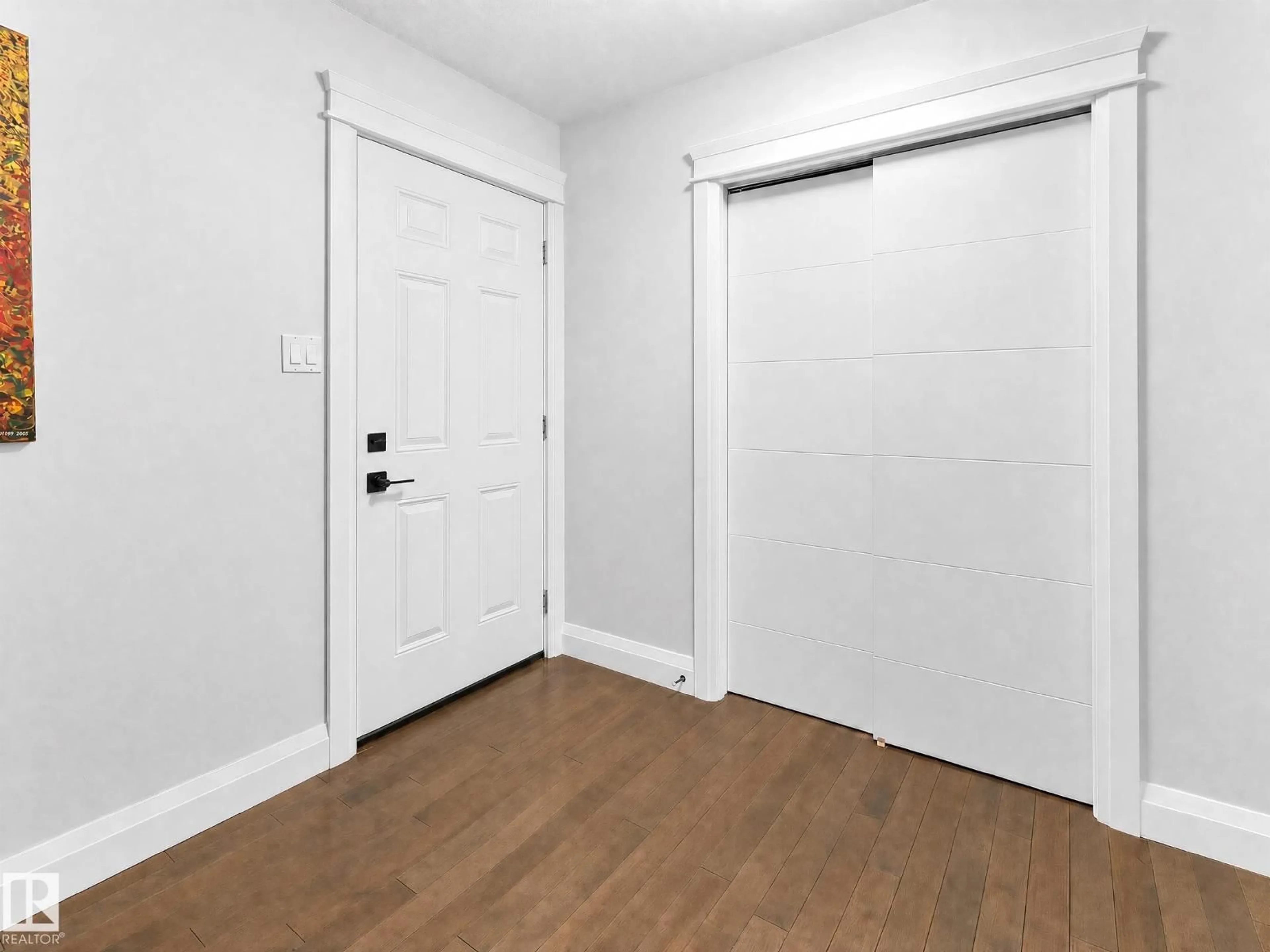 Indoor entryway for 8603 73 ST, Edmonton Alberta T6B1Z9