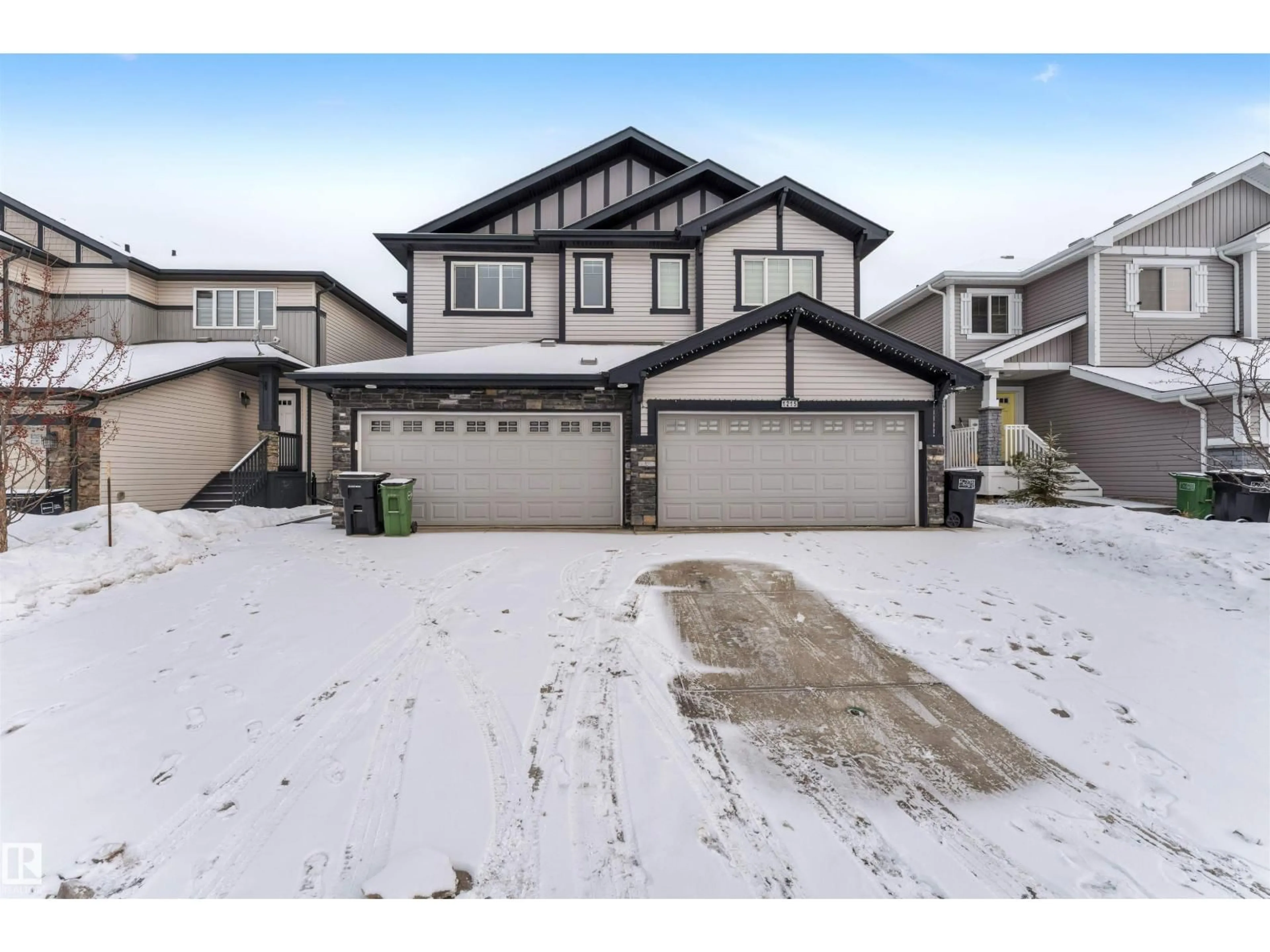 A pic from outside/outdoor area/front of a property/back of a property/a pic from drone, street for 1217 29 ST, Edmonton Alberta T6T1A9