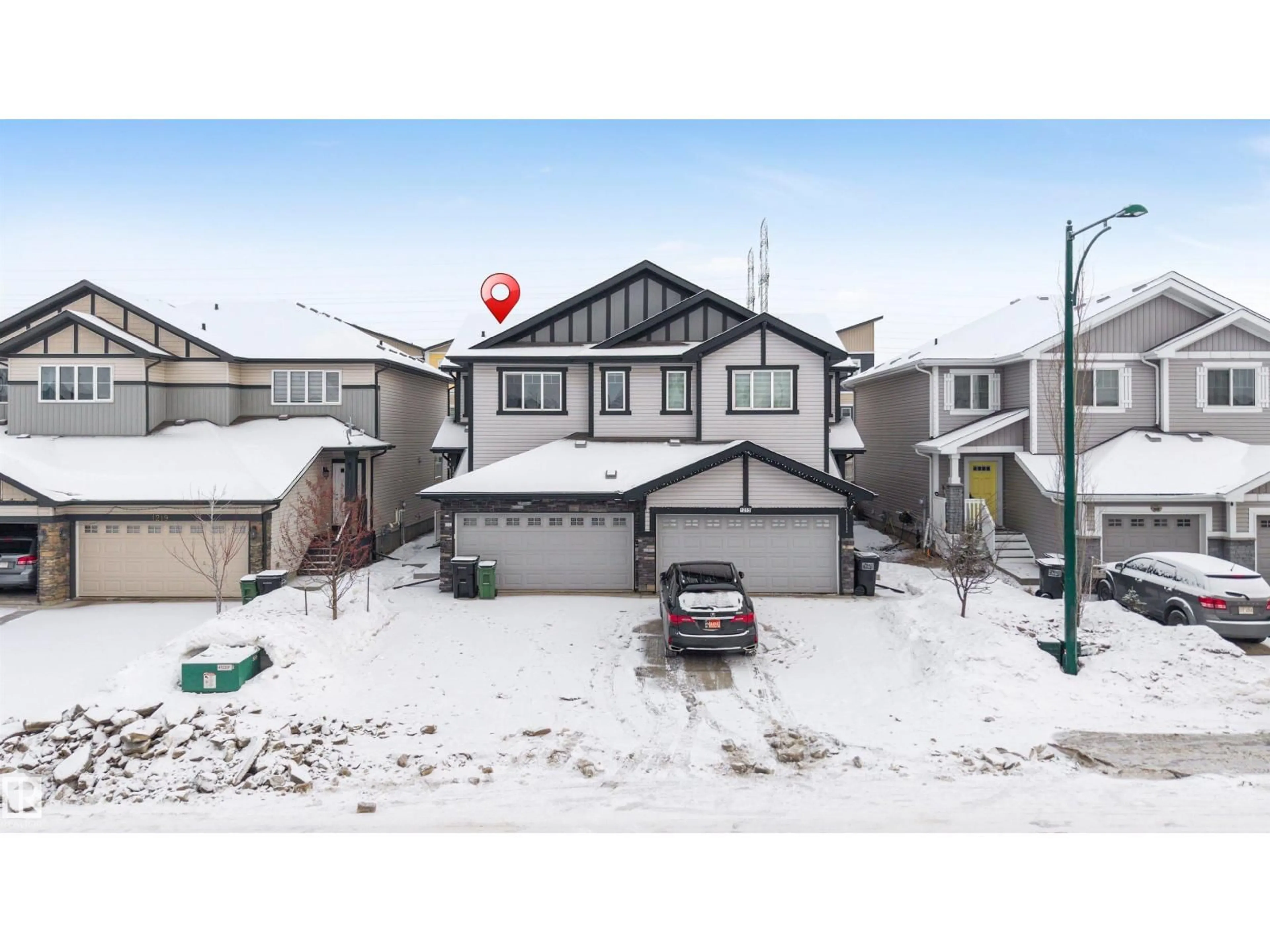 A pic from outside/outdoor area/front of a property/back of a property/a pic from drone, street for 1217 29 ST, Edmonton Alberta T6T1A9