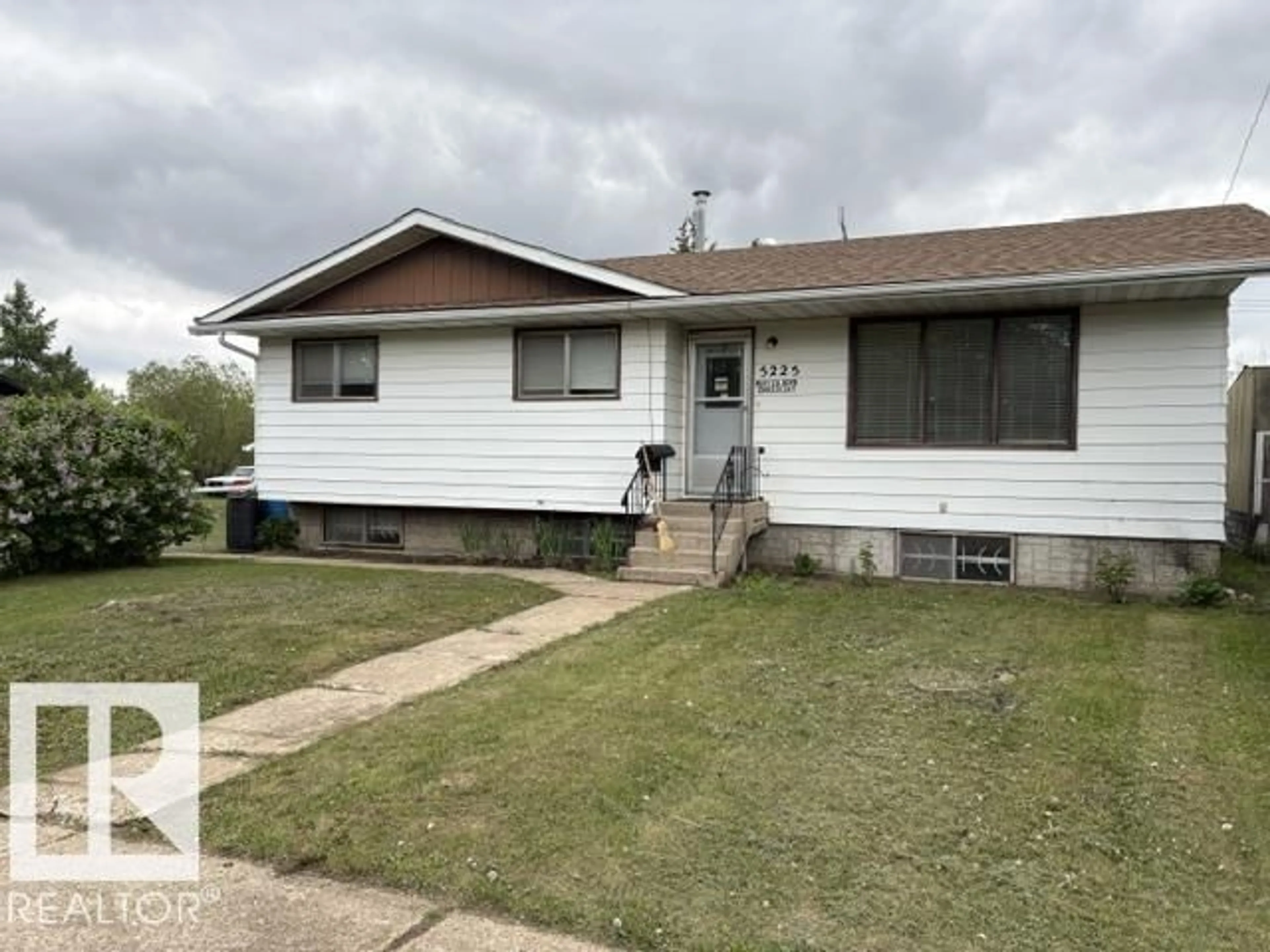 Home with vinyl exterior material, street for 5225 47 STREET, Willingdon Alberta T0B4K0