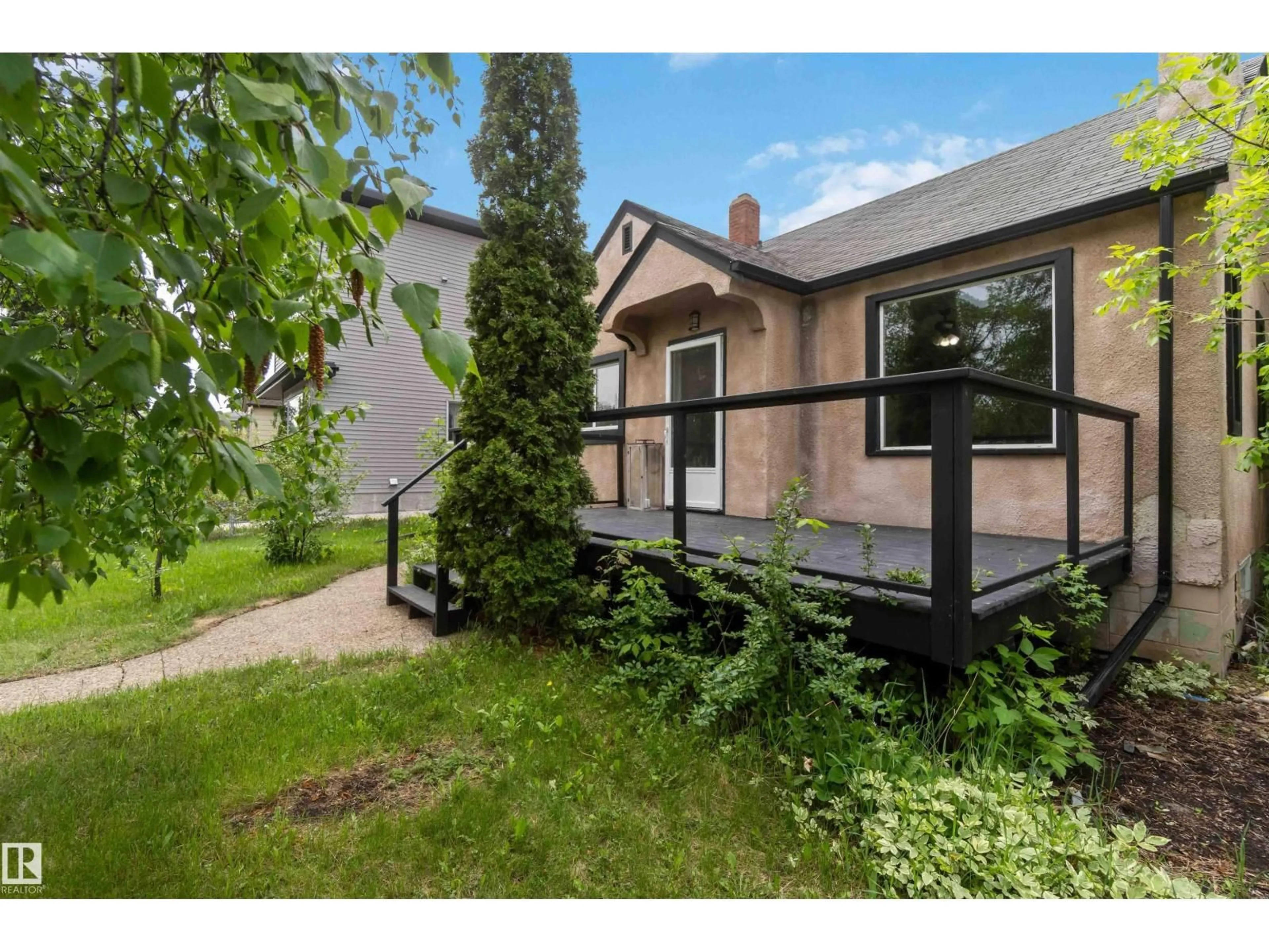 Unknown for 11842 93 ST, Edmonton Alberta T5G1E3