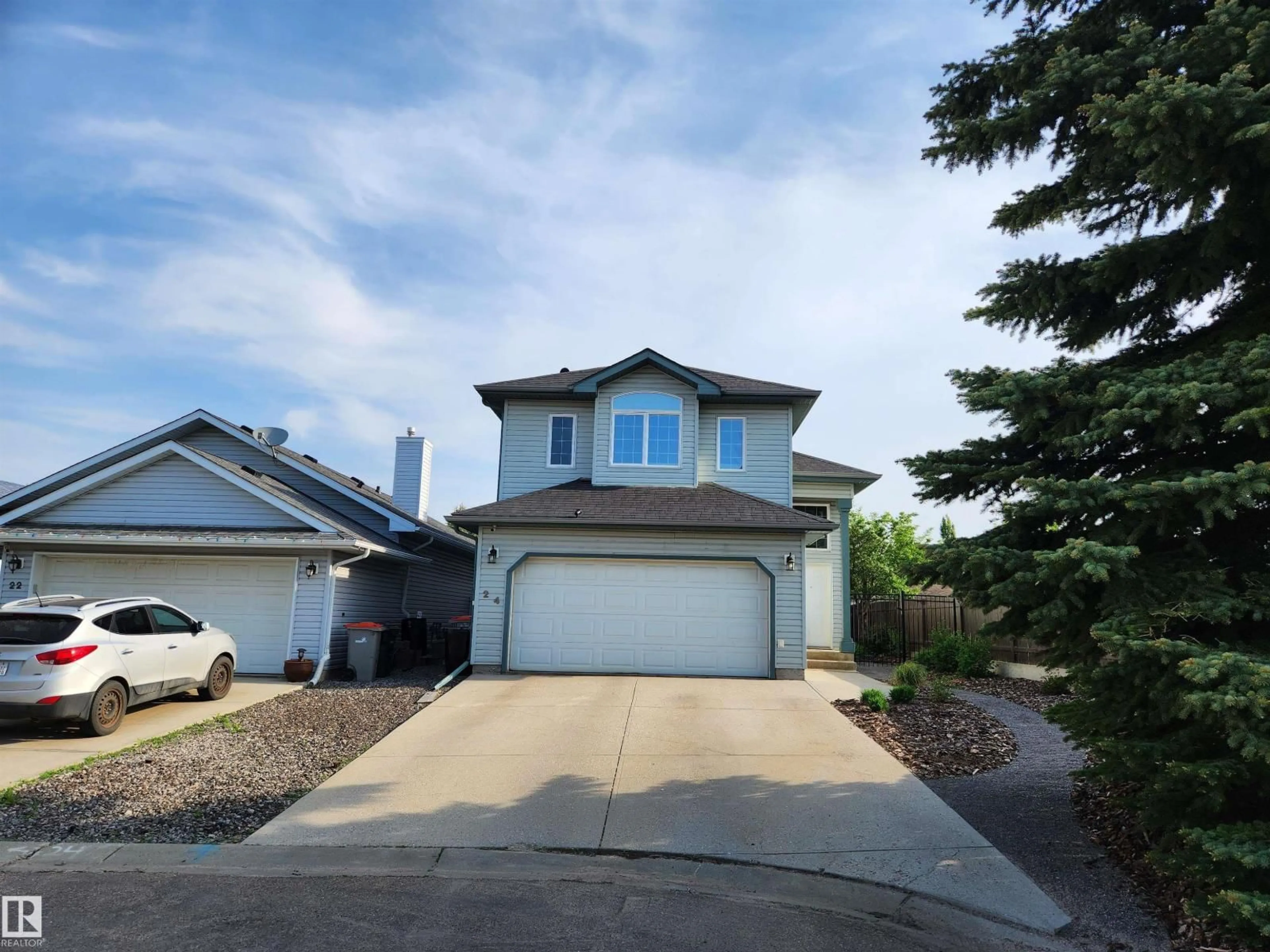 Home with vinyl exterior material, street for 24 EGERLAND PL, Stony Plain Alberta T7Z2W5