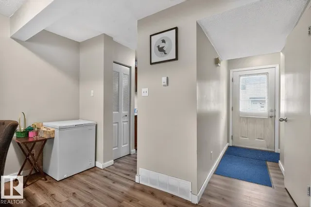 11368 139 AV, Edmonton 5