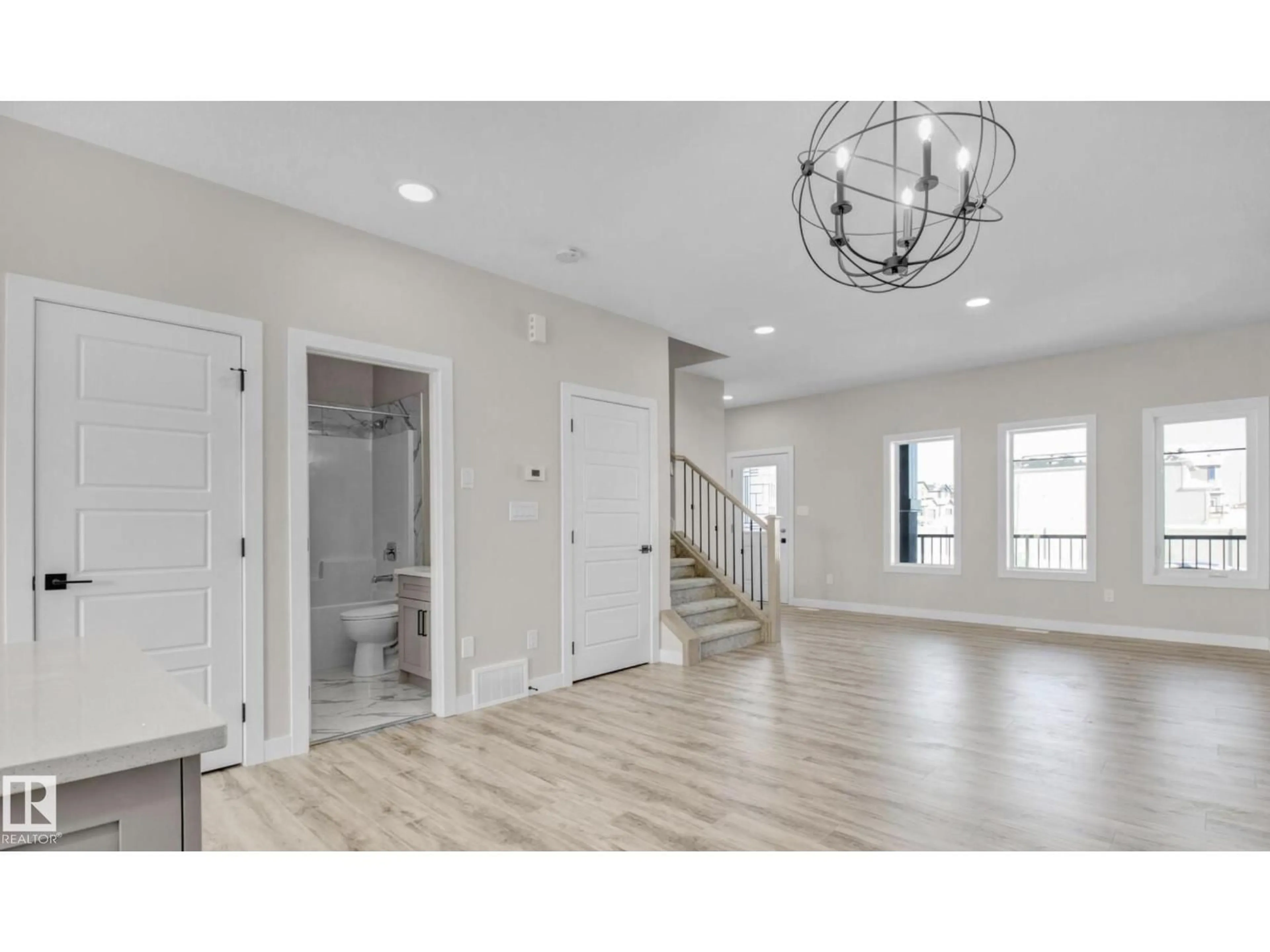 Indoor entryway for NW - 1519 211 STREET, Edmonton Alberta T6M3P2