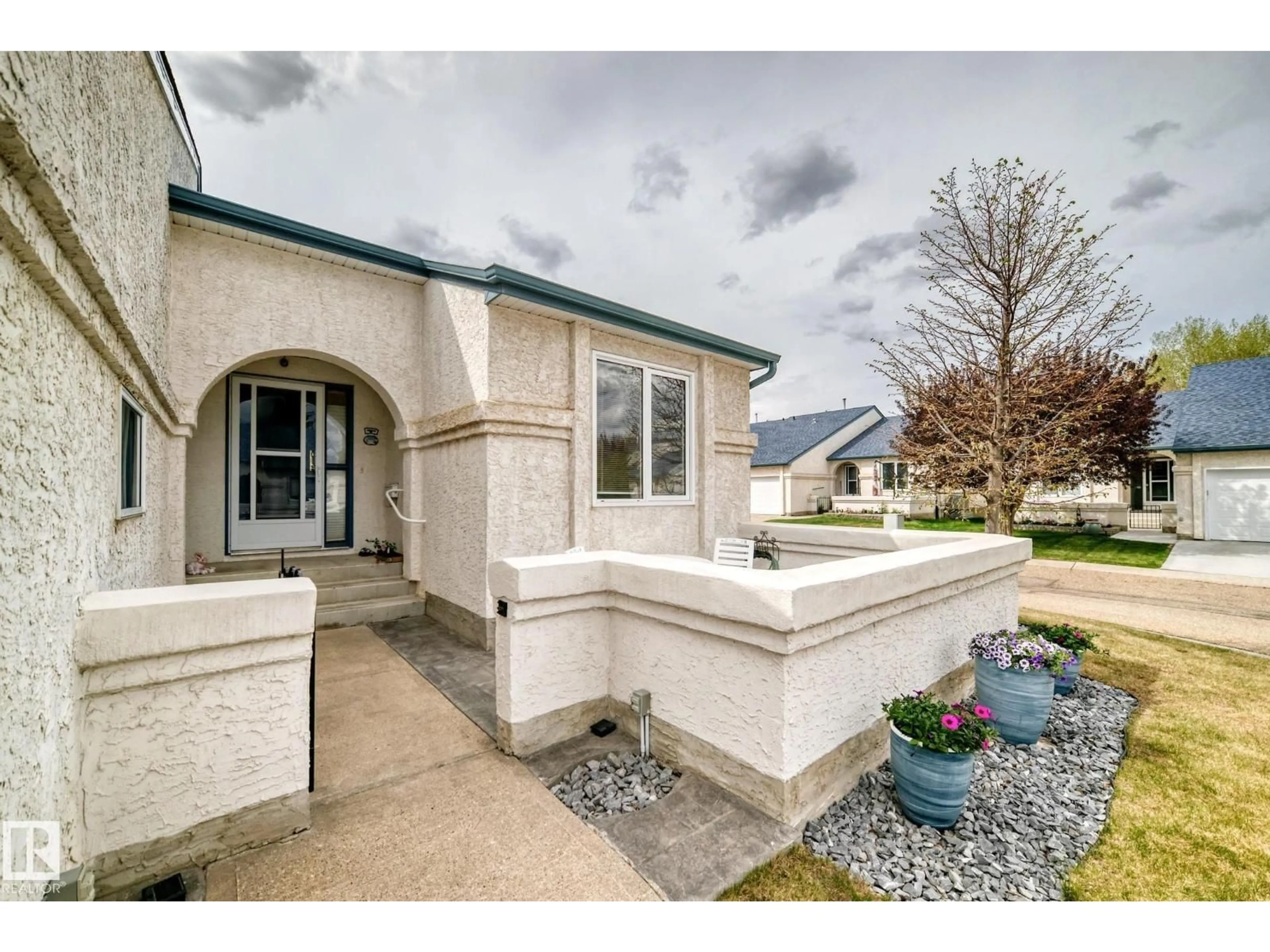 Unknown for 9718 - 49 176 ST, Edmonton Alberta T5T6B8