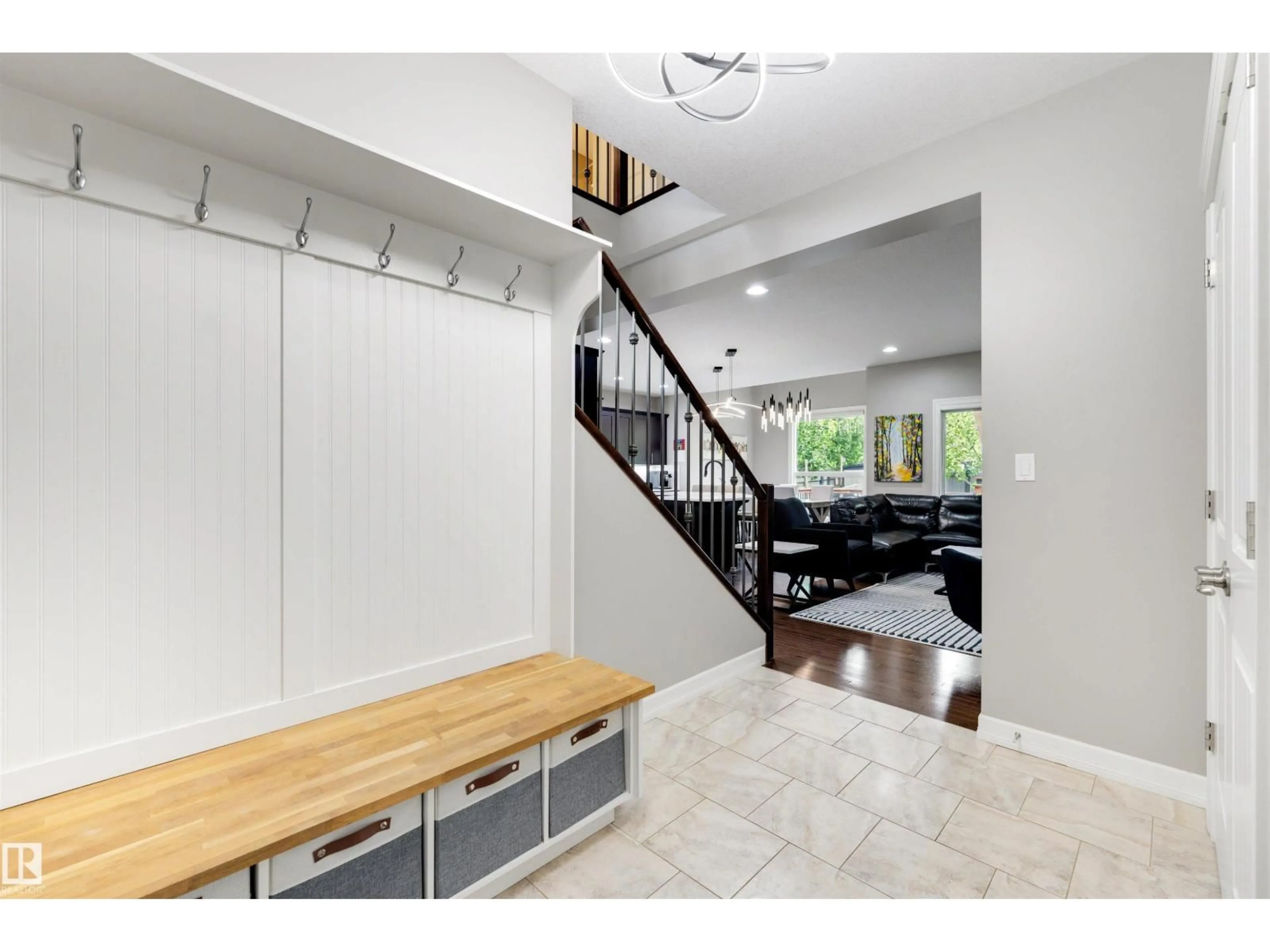 Indoor entryway for 1507 WATES PL, Edmonton Alberta T6W0T9