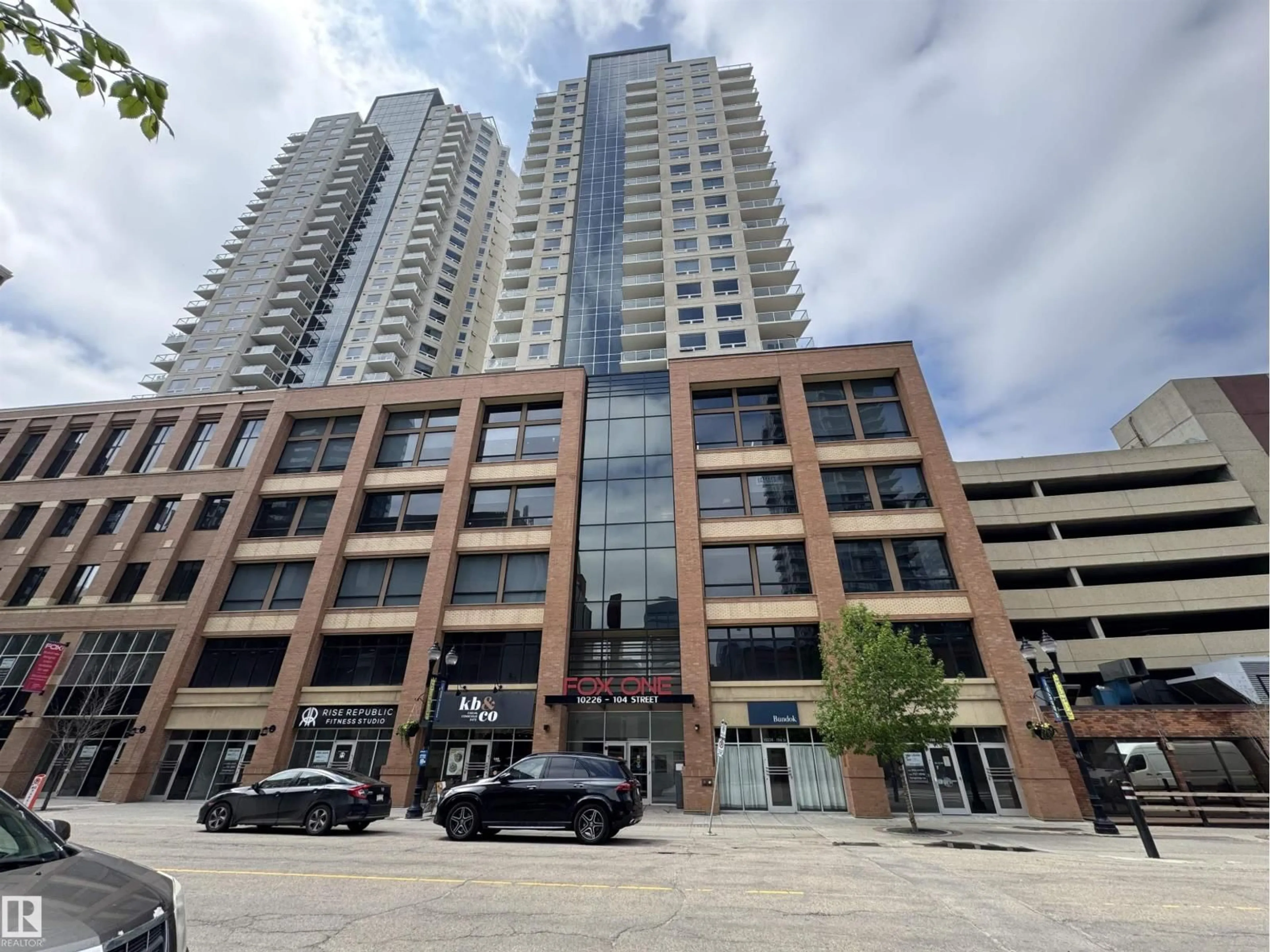 Unknown for 703 - 10226 104 ST NW, Edmonton Alberta T5J1B8