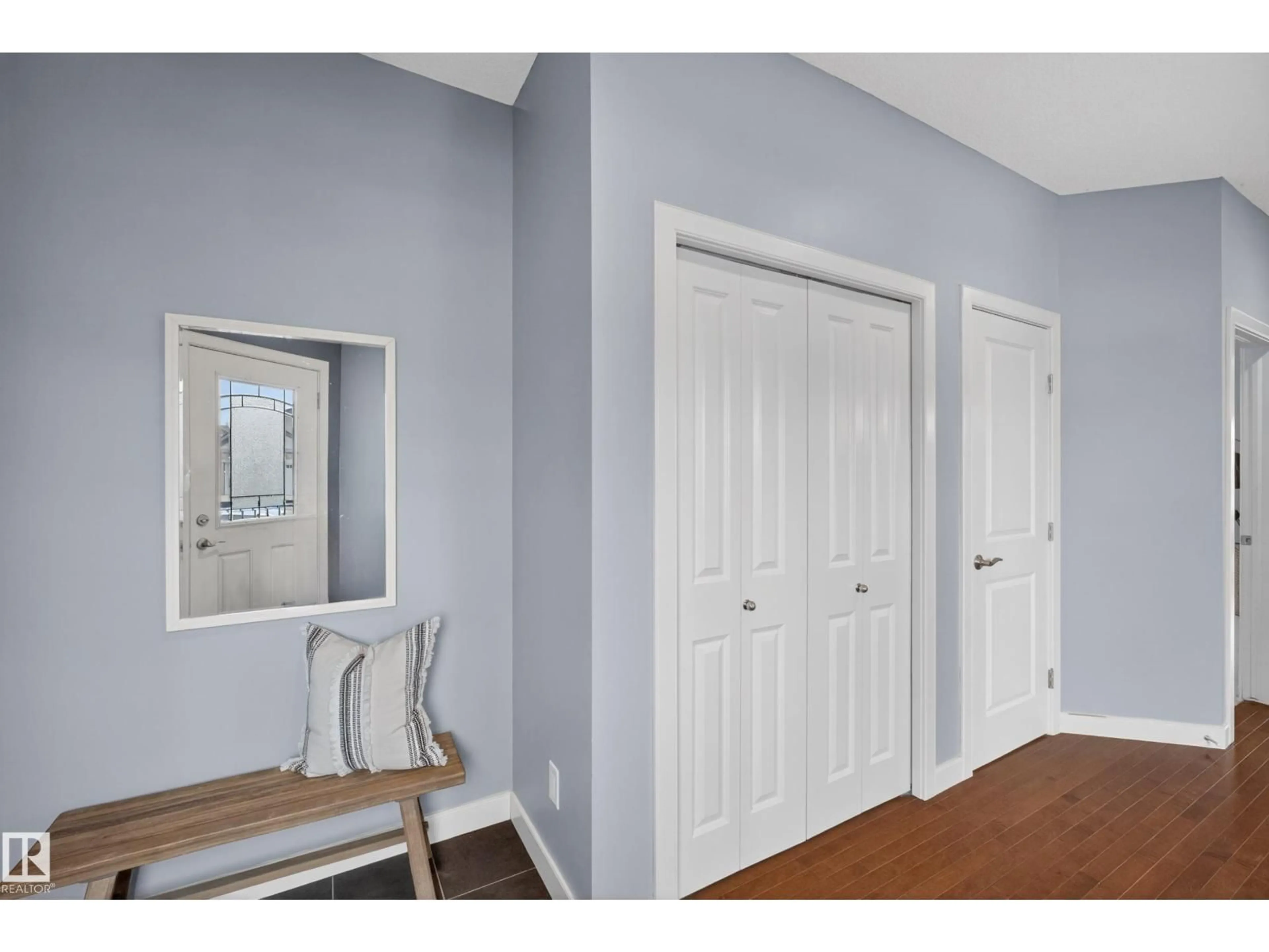 Indoor entryway for 624 CANTOR LANDING LD, Edmonton Alberta T6W0V6