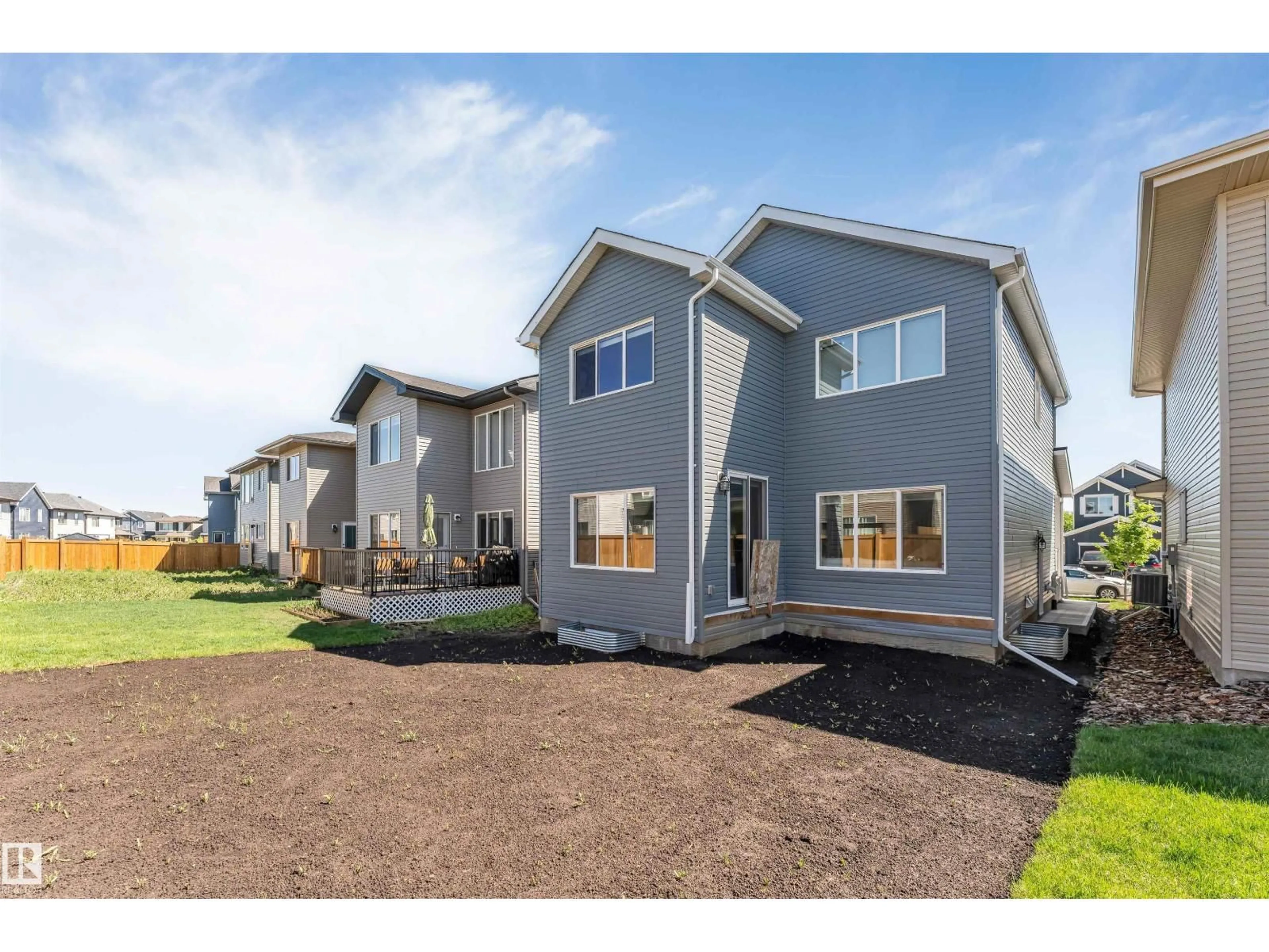 Home with vinyl exterior material, unknown for 268 GLENRIDDING RAVINE ROAD SW, Edmonton Alberta T6W5C3