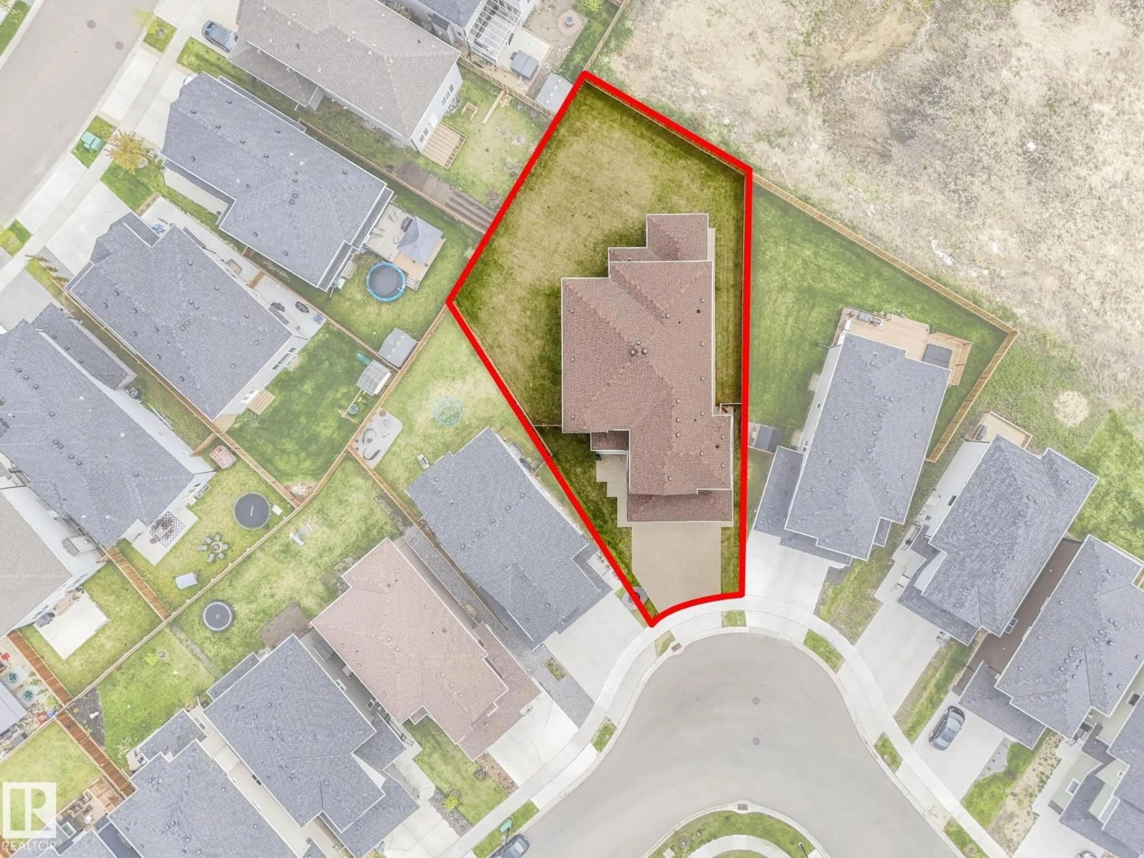 A pic from outside/outdoor area/front of a property/back of a property/a pic from drone, street for 3101 PELERIN CR, Beaumont Alberta T4X2Y1