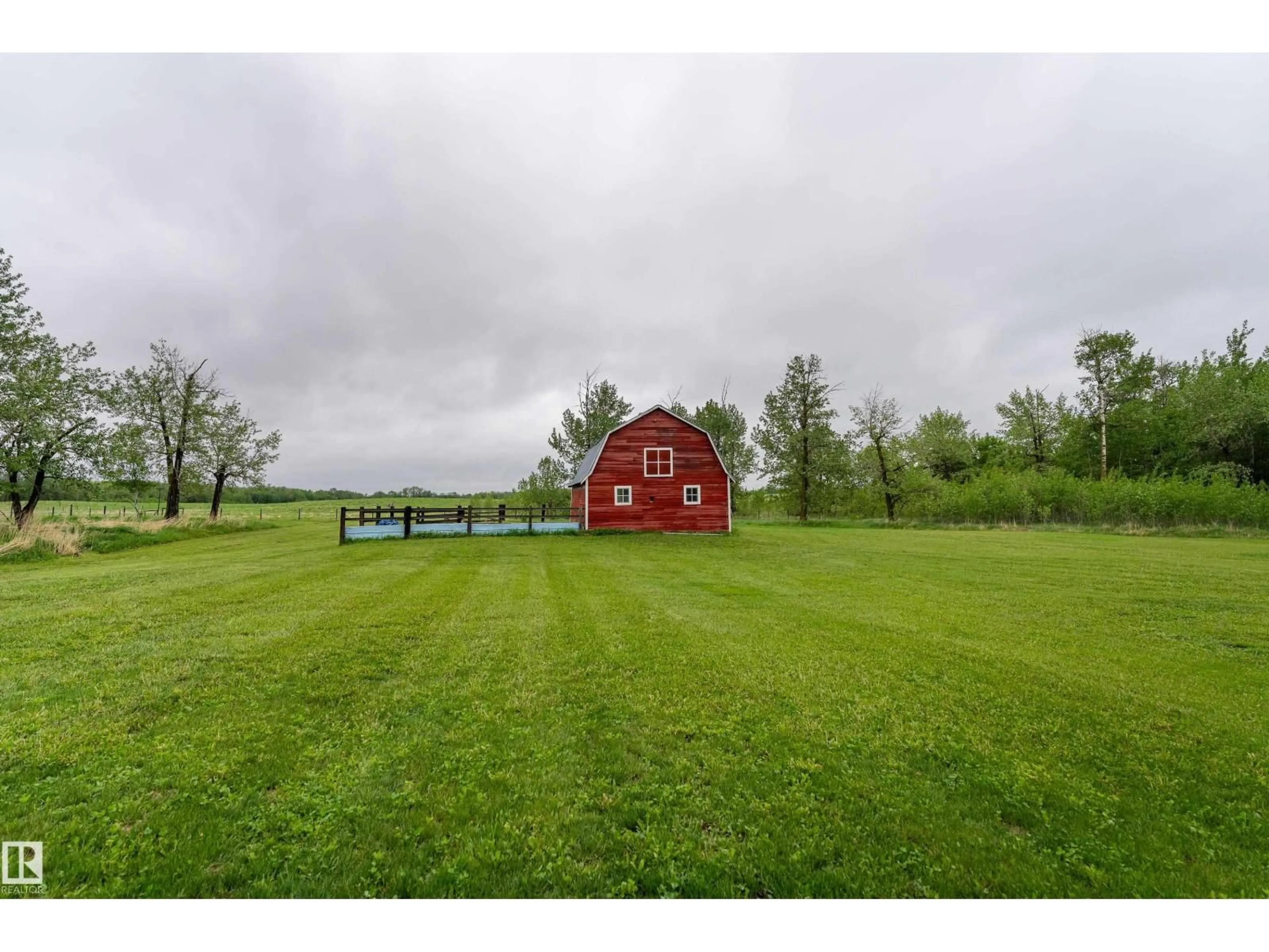 Shed for 531031 RANGE ROAD 195, Rural Lamont County Alberta T0B4R0