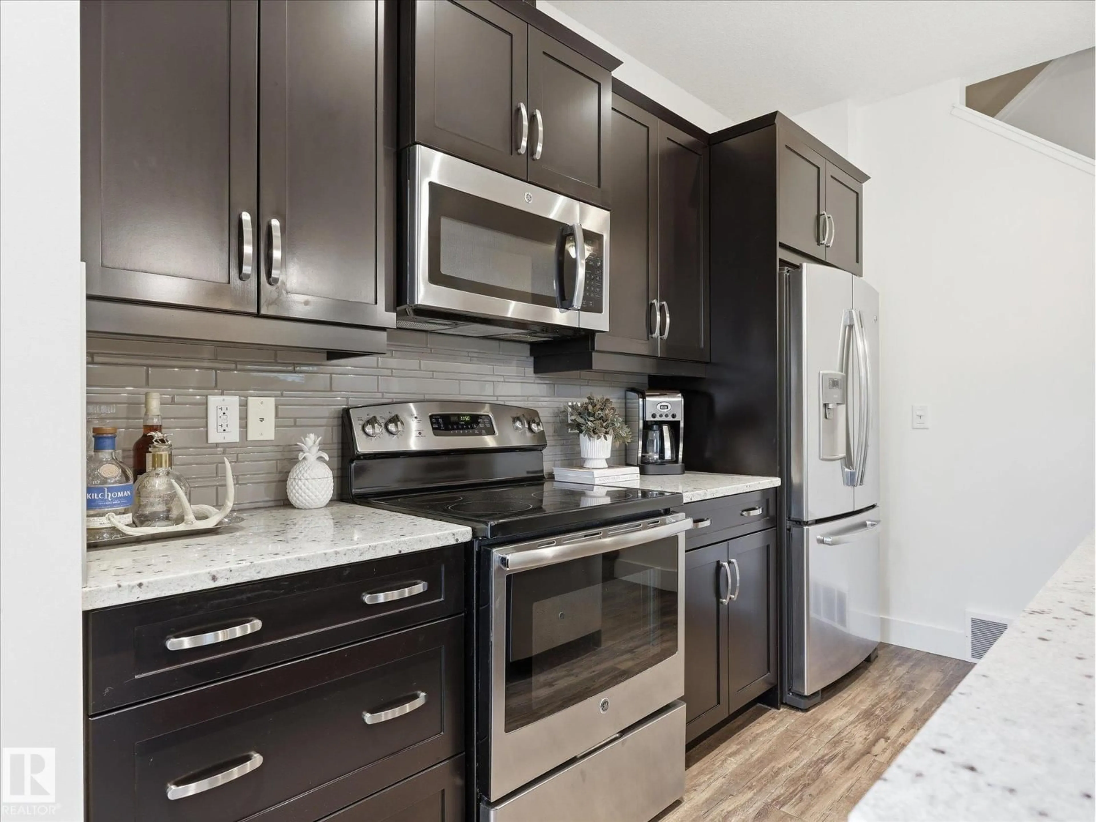 Unknown for NW - 13104 205 ST, Edmonton Alberta T5S0J2